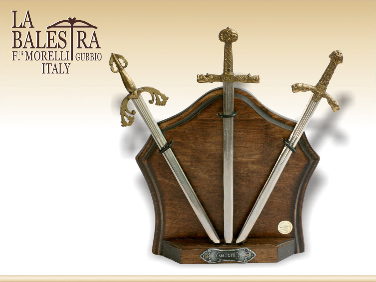 3 daggers, replica, dimensions 16 x 5 x 26 cm, customizable with engraving