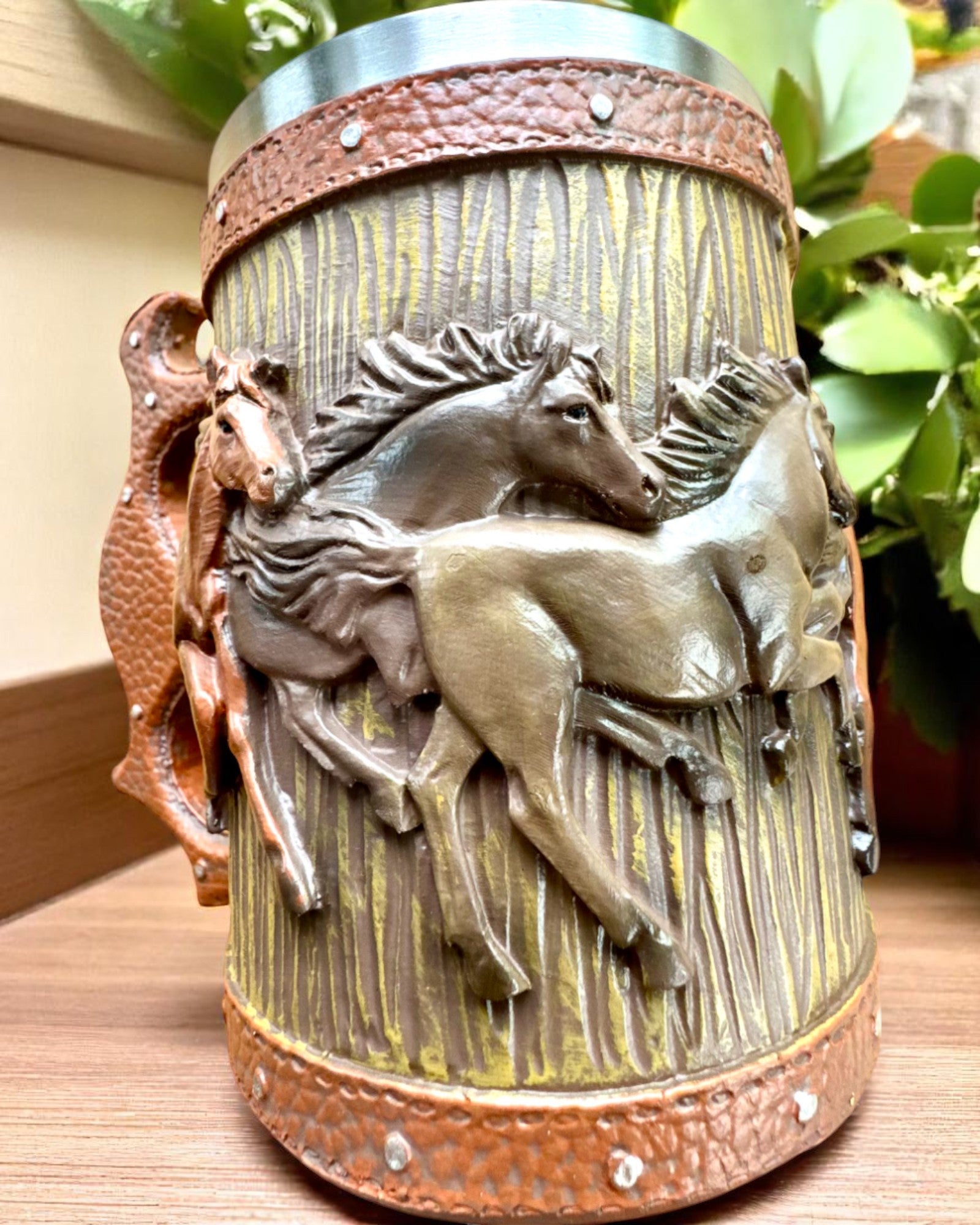 Krūze ar zirgu motīvu, 330 ml, iespēja personalizēt ar gravējumu kā dāvanu