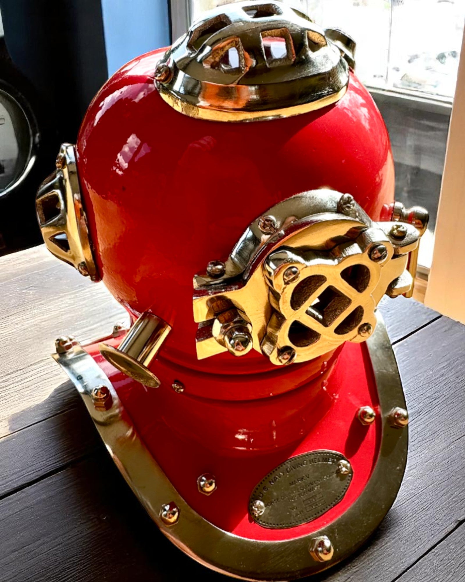 Casco del Descubridor de las Profundidades - Edición de Coleccionista con Opción de Grabado, 35 cm, regalo para bombero o buzo
