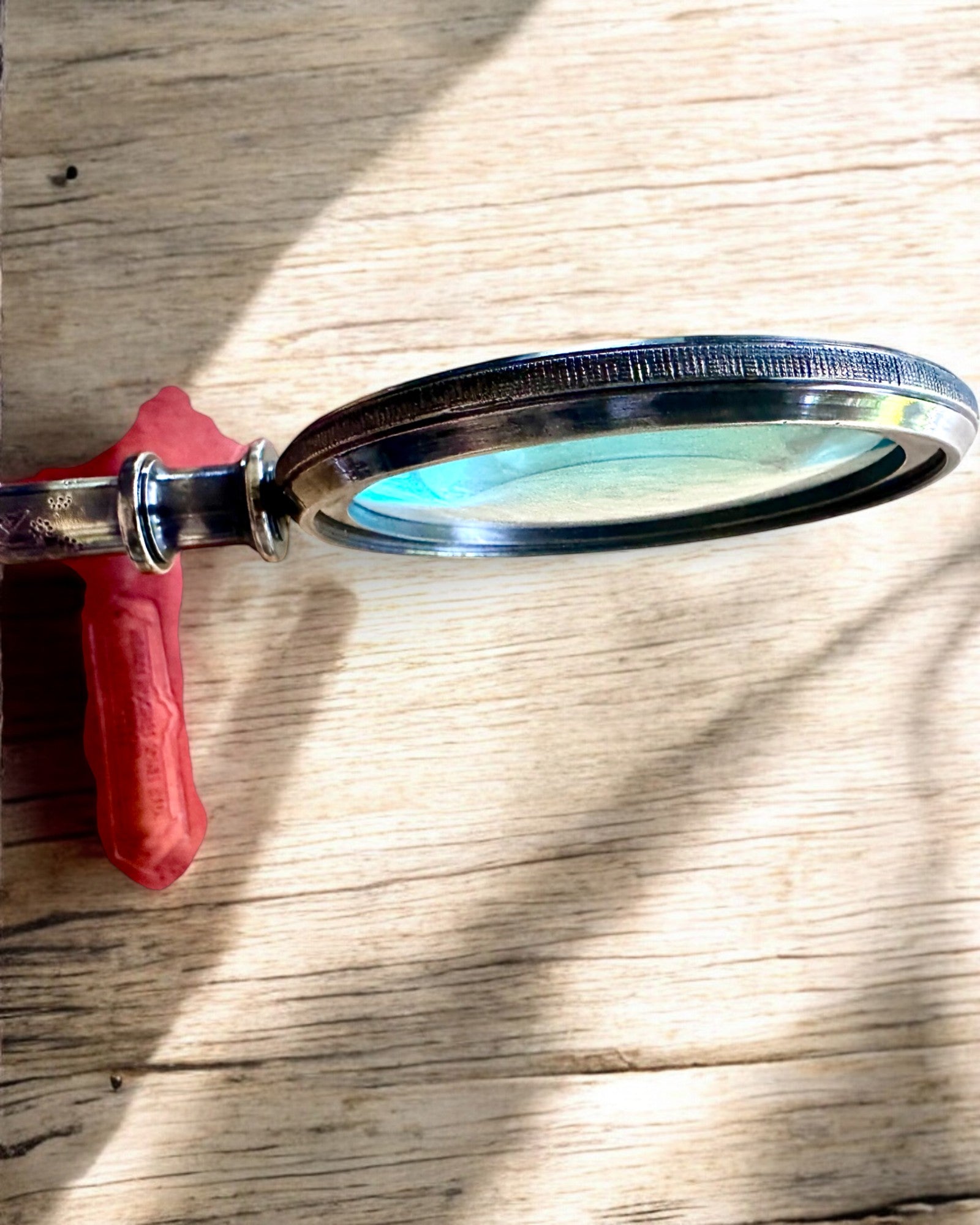 Mosazná lupa Navigator 1941 s koženým pouzdrem – ručně vyrobená, prémiová, možnost personalizace jako dárek