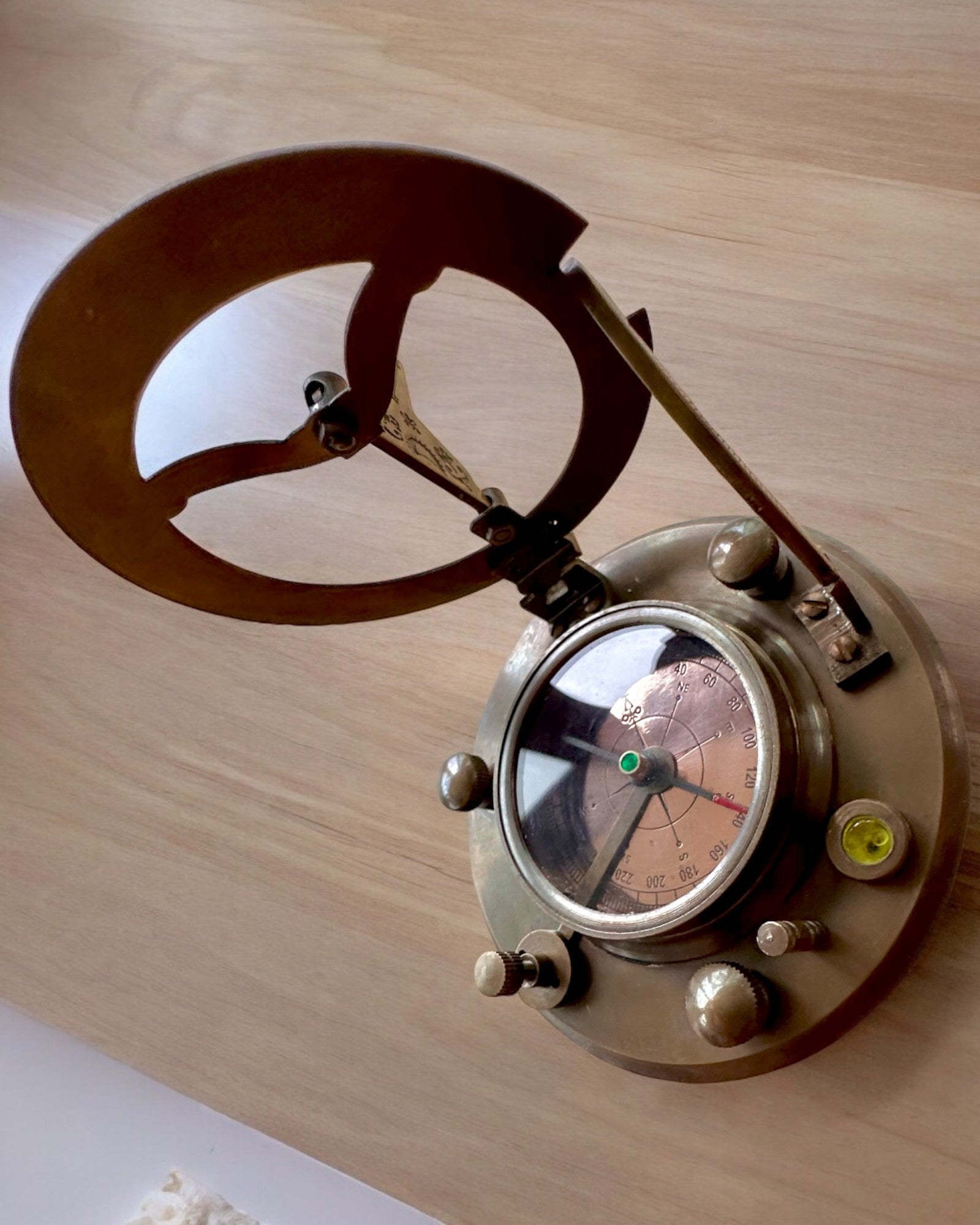 Капітанський компас «Odkrywca 2» - можливість персоналізації гравіюванням на подарунок, 2 варіанти кольорів на вибір