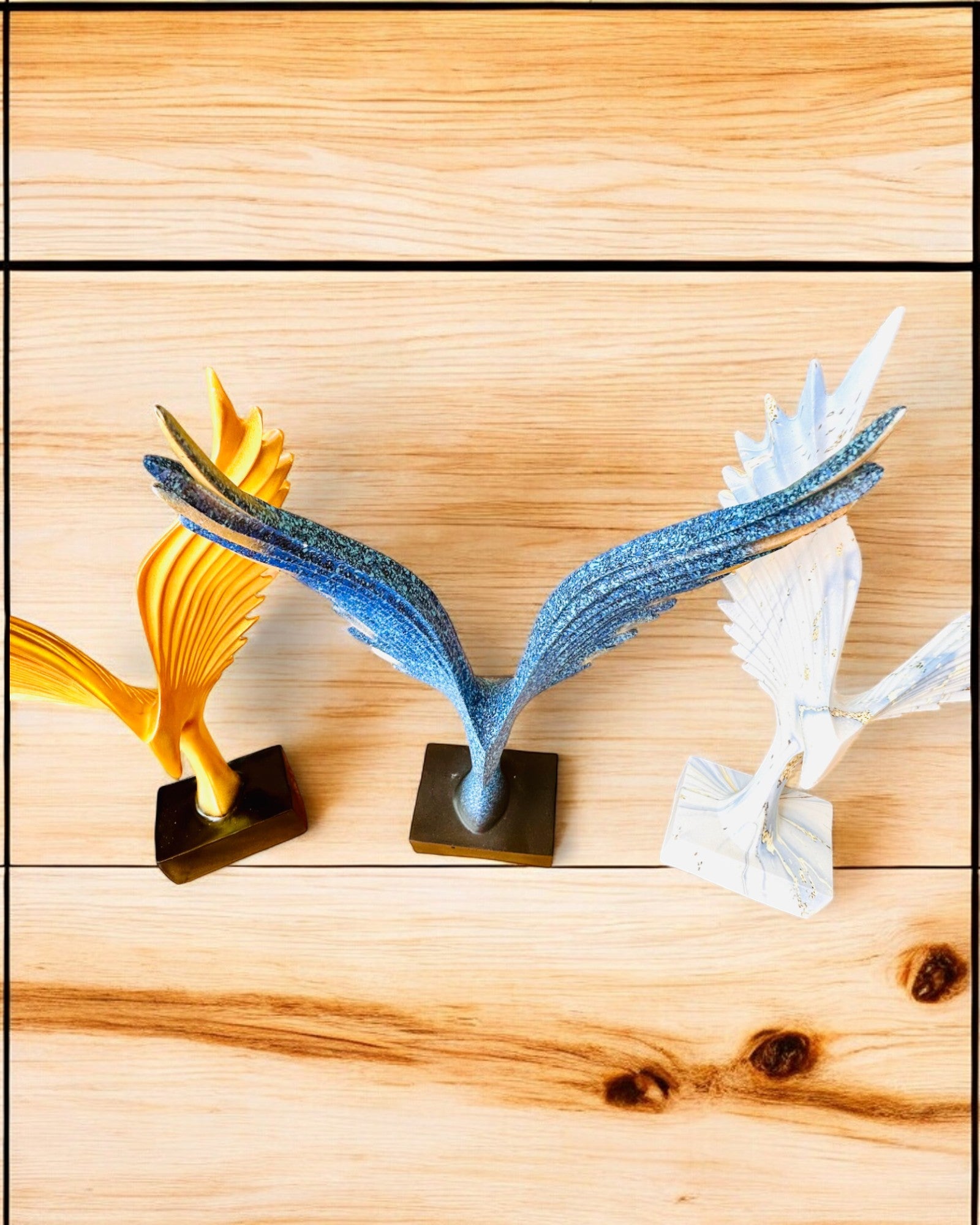 Elegantna figura Anđeoskih krila visine 33 cm – "Krilati Čuvari", mogućnost personalizacije gravurom za poklon, personalizacija, 3 varijante boja