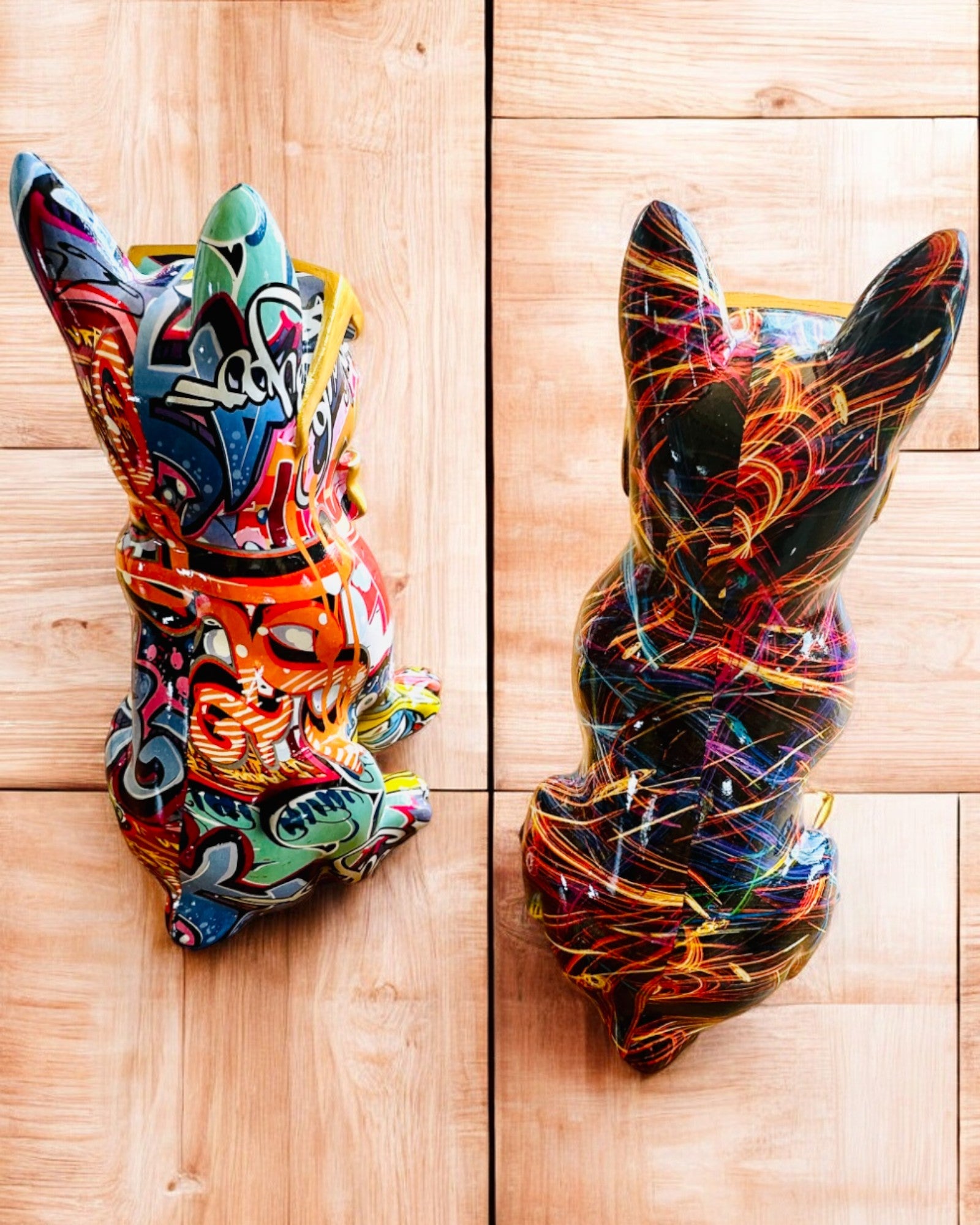 Кольоровий Бульдог з Окулярами - Унікальна Декорація Інтер'єру, декоративна фігурка на подарунок, персоналізація гравіюванням