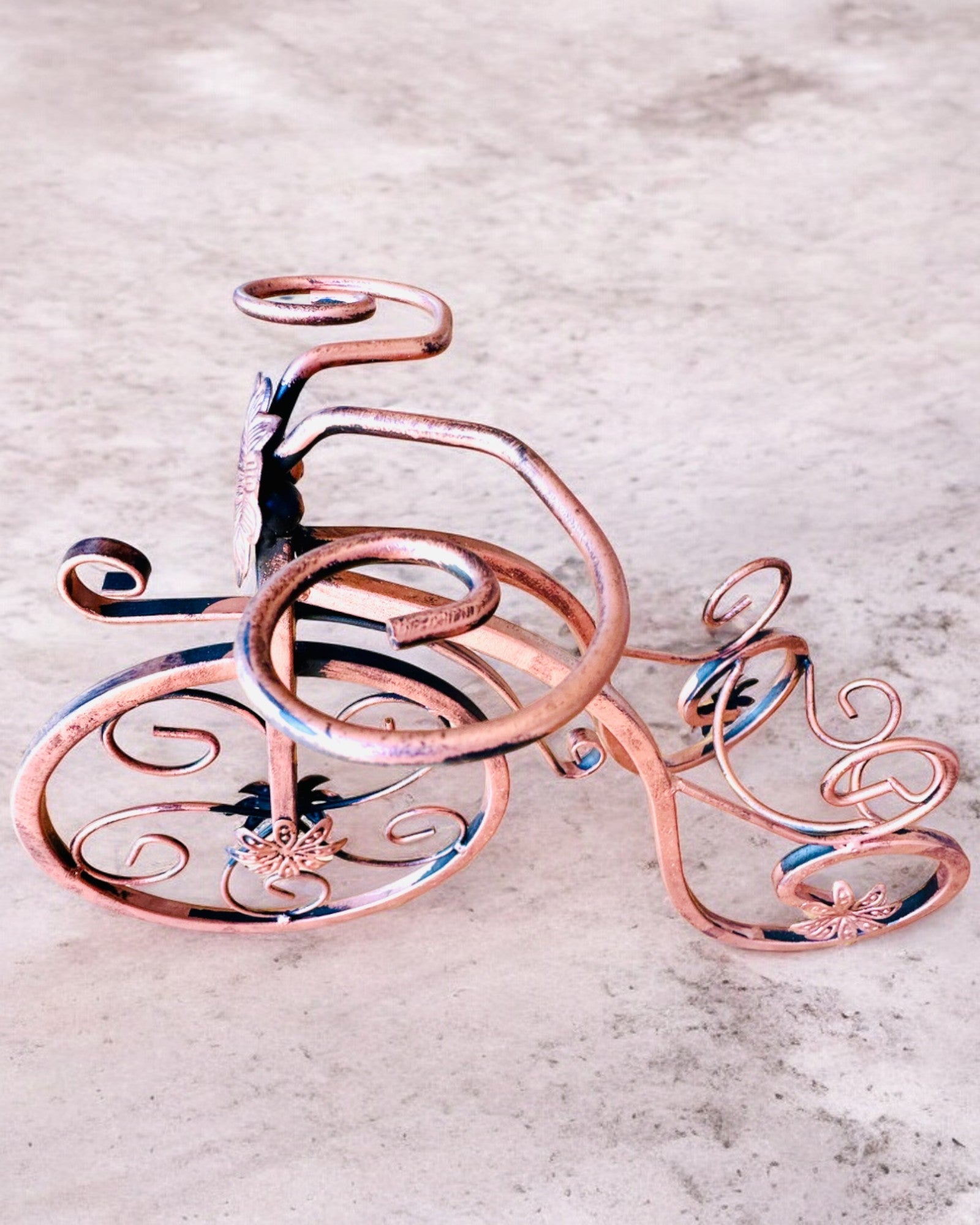 Suport pentru vin „WineCycle” în formă de bicicletă - posibilitate de personalizare cu gravură pentru cadou