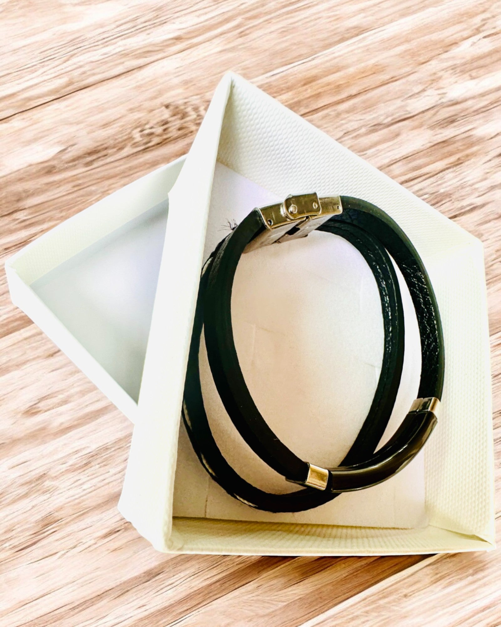 Спортивний браслет з PU шкіри та нержавіючої сталі з можливістю гравіювання – 3 кольори