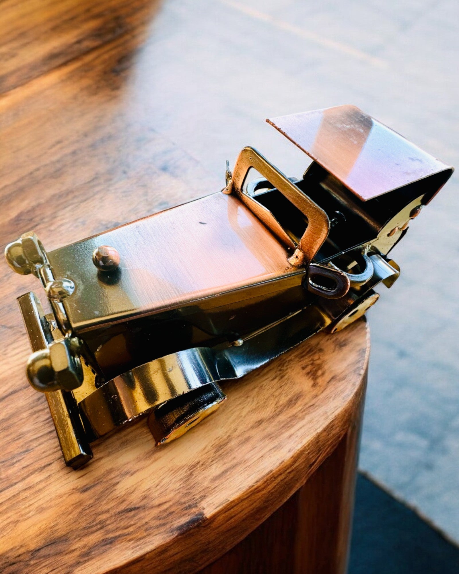 Retro Carro clássico, automóvel, de Ferro - Coleção "Vintage Drive", modelo de carro, personalização com gravação para presente