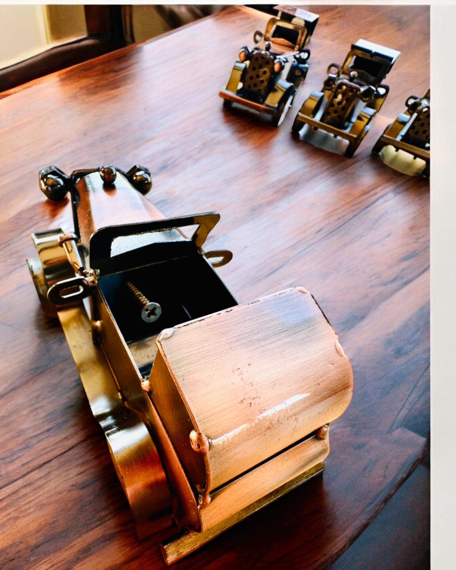 Coche clásico retro, automóvil, de hierro - Colección "Vintage Drive", modelo de coche, personalización con grabado para regalo