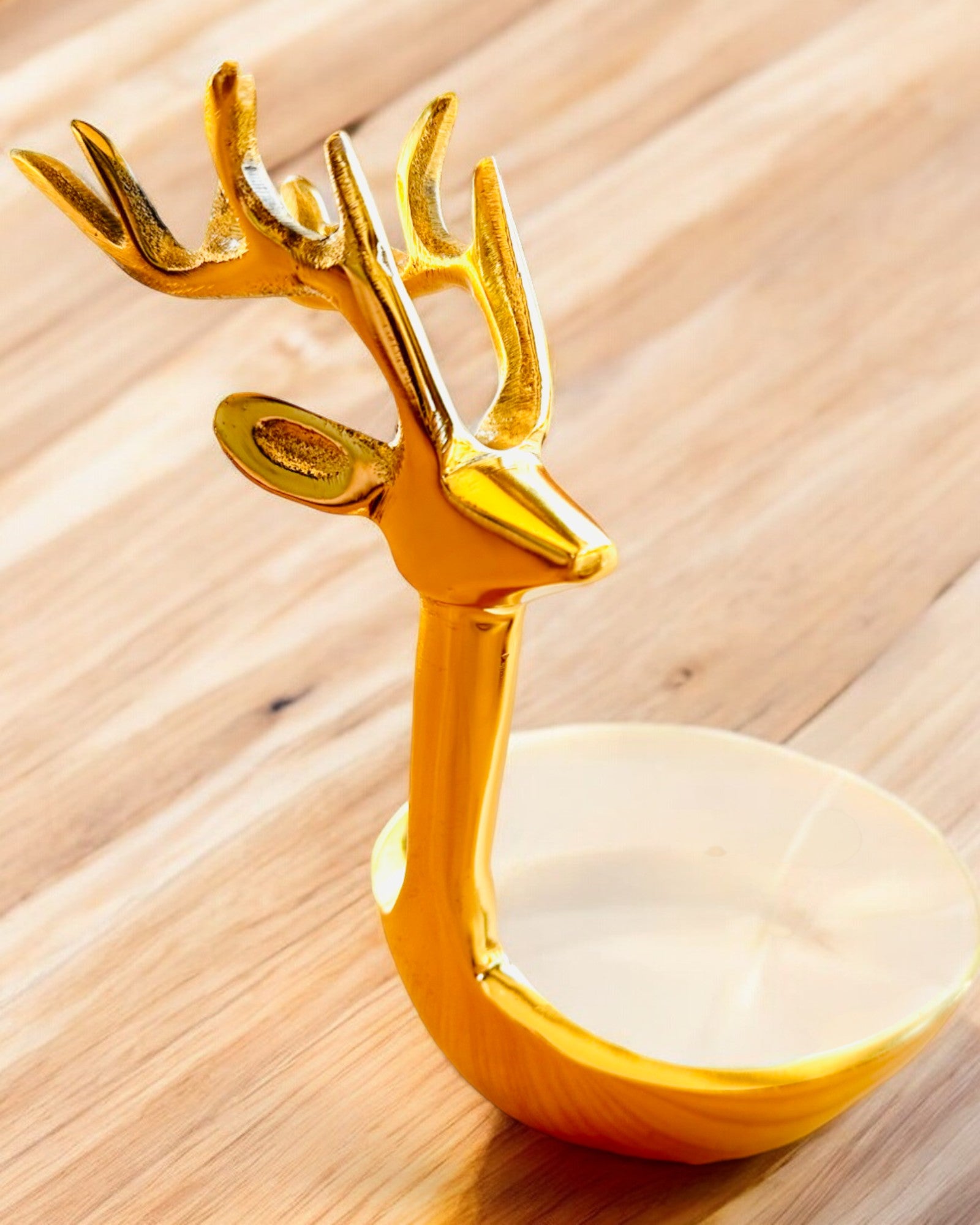 Elegantna zdjelica Rogata Ljepota – Ručni rad iz Indije, personalizacija gravurom