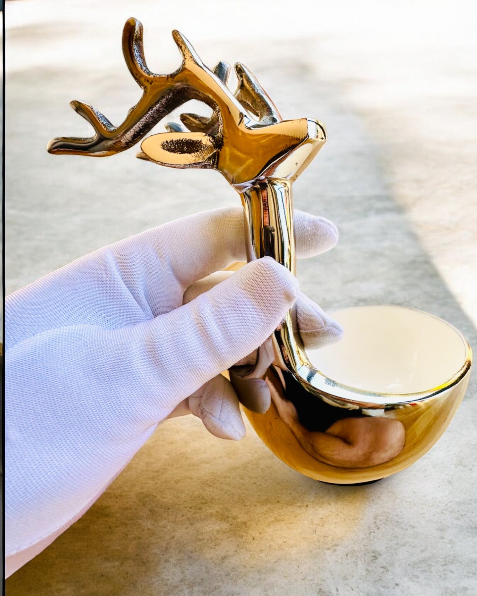 Elegantna zdjelica Rogata Ljepota – Ručni rad iz Indije, personalizacija gravurom