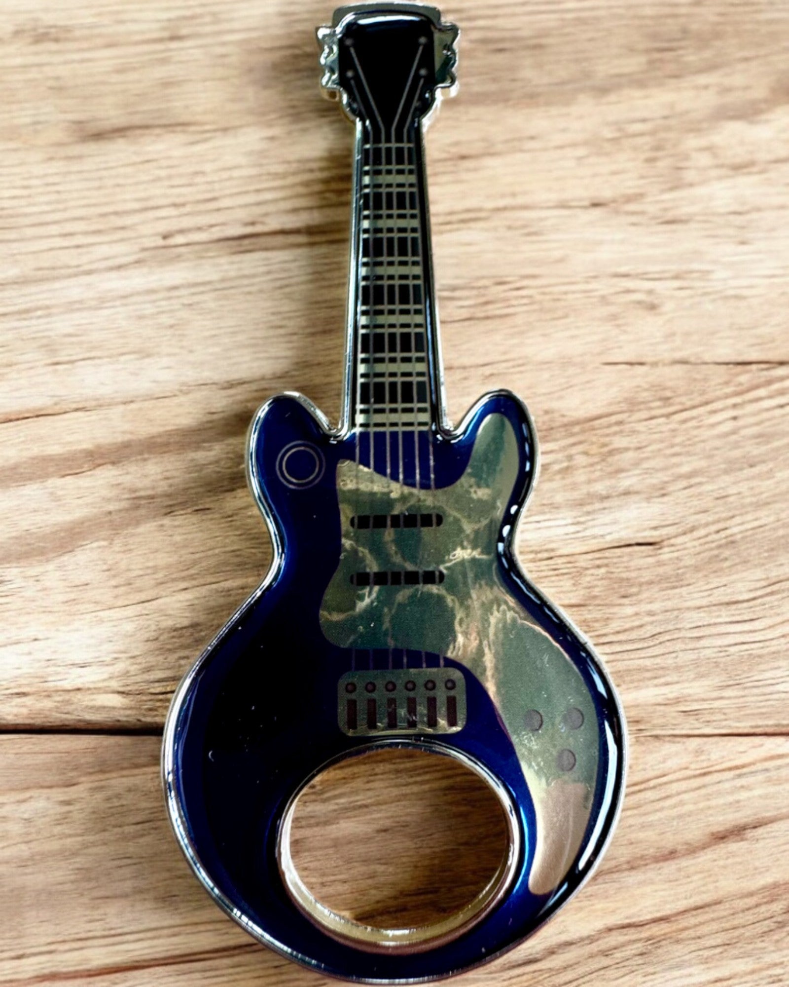 Deschizător de sticle Chitară Rock'n'Open, 2 variante, personalizare cu gravură pentru cadou