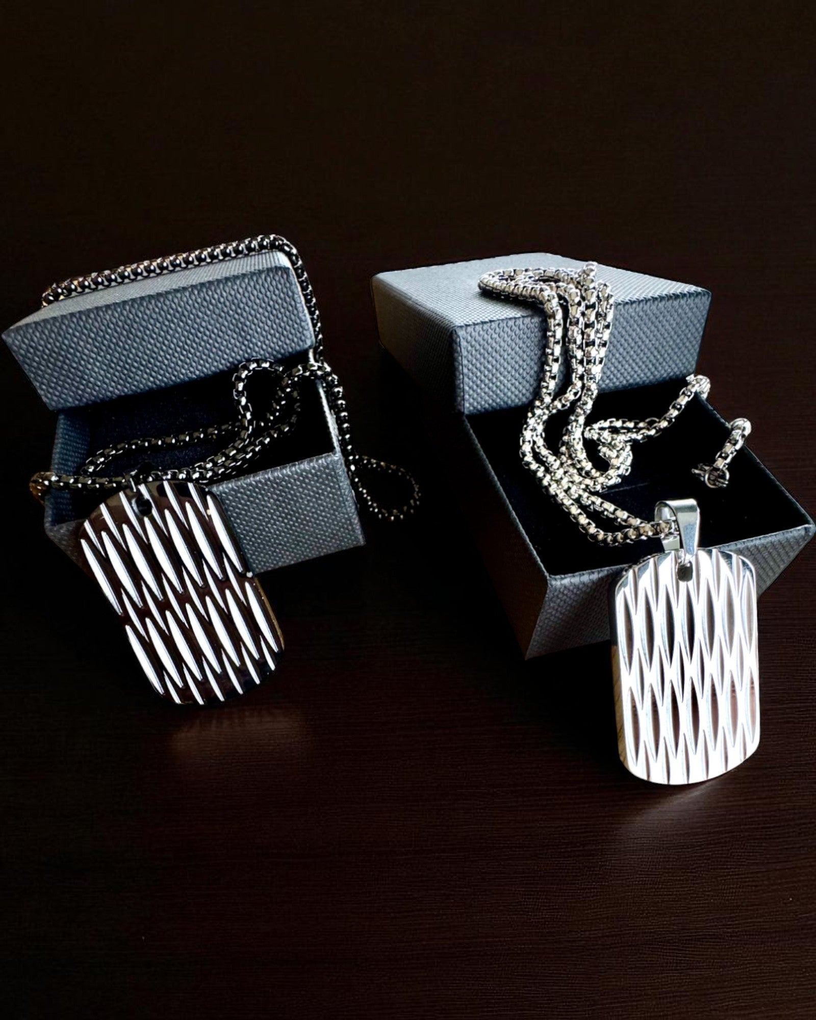 Muška ogrlica Dog Tag „SteelVision” – nehrđajući čelik, 15 varijanti, personalizacija gravurom