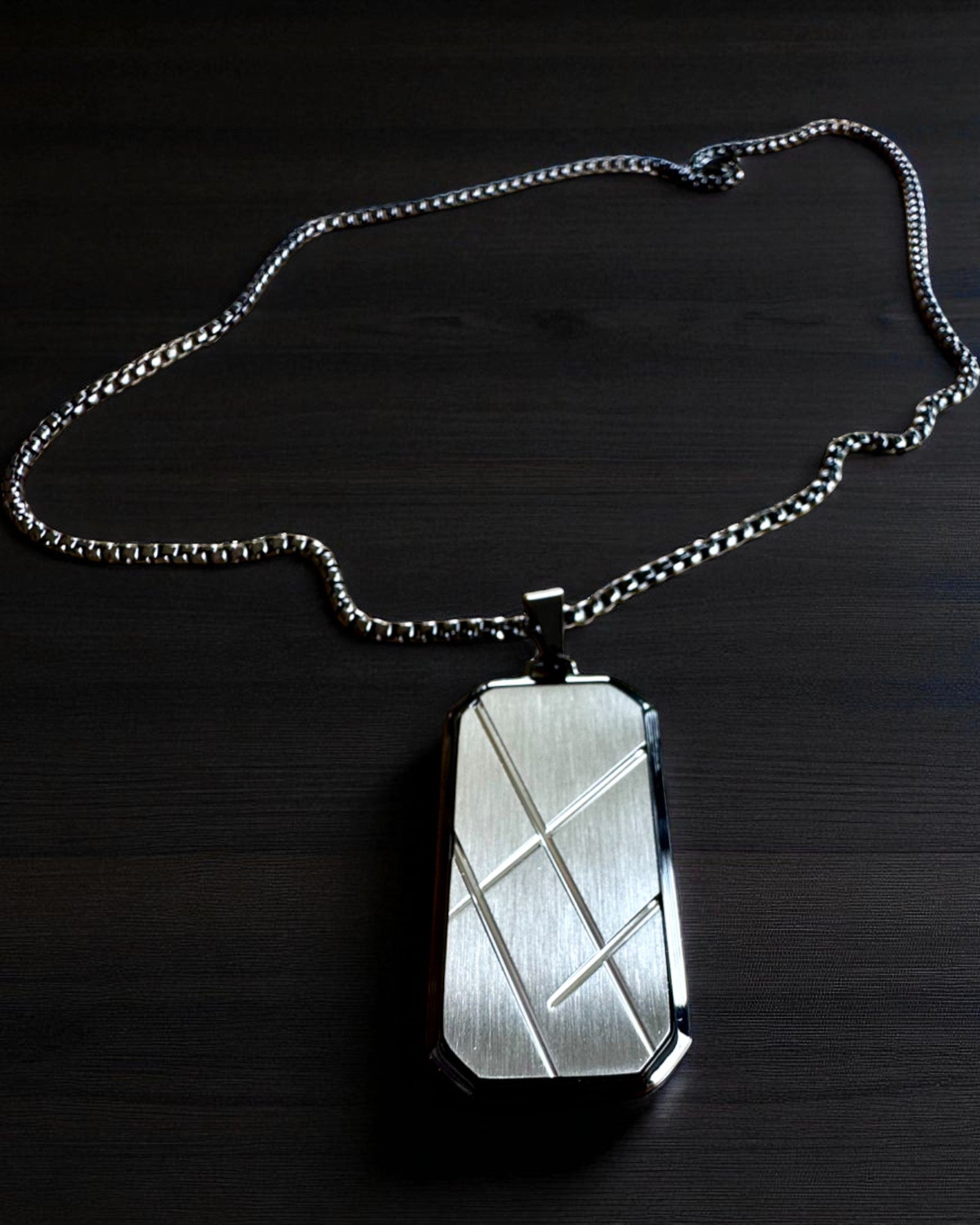 Muška ogrlica Dog Tag „SteelVision” – nehrđajući čelik, 15 varijanti, personalizacija gravurom