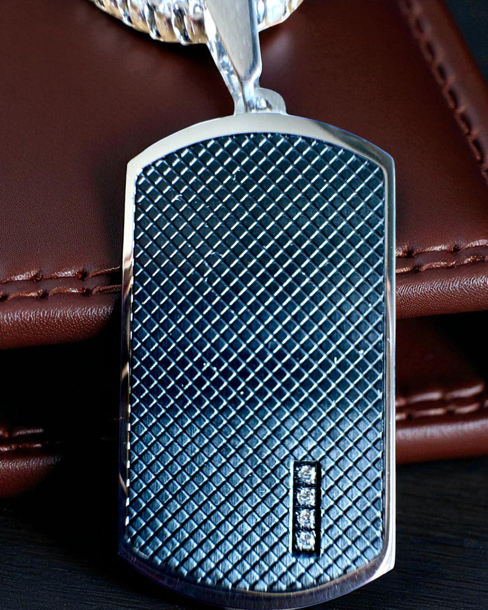 Muška ogrlica Dog Tag „SteelVision” – nehrđajući čelik, 15 varijanti, personalizacija gravurom
