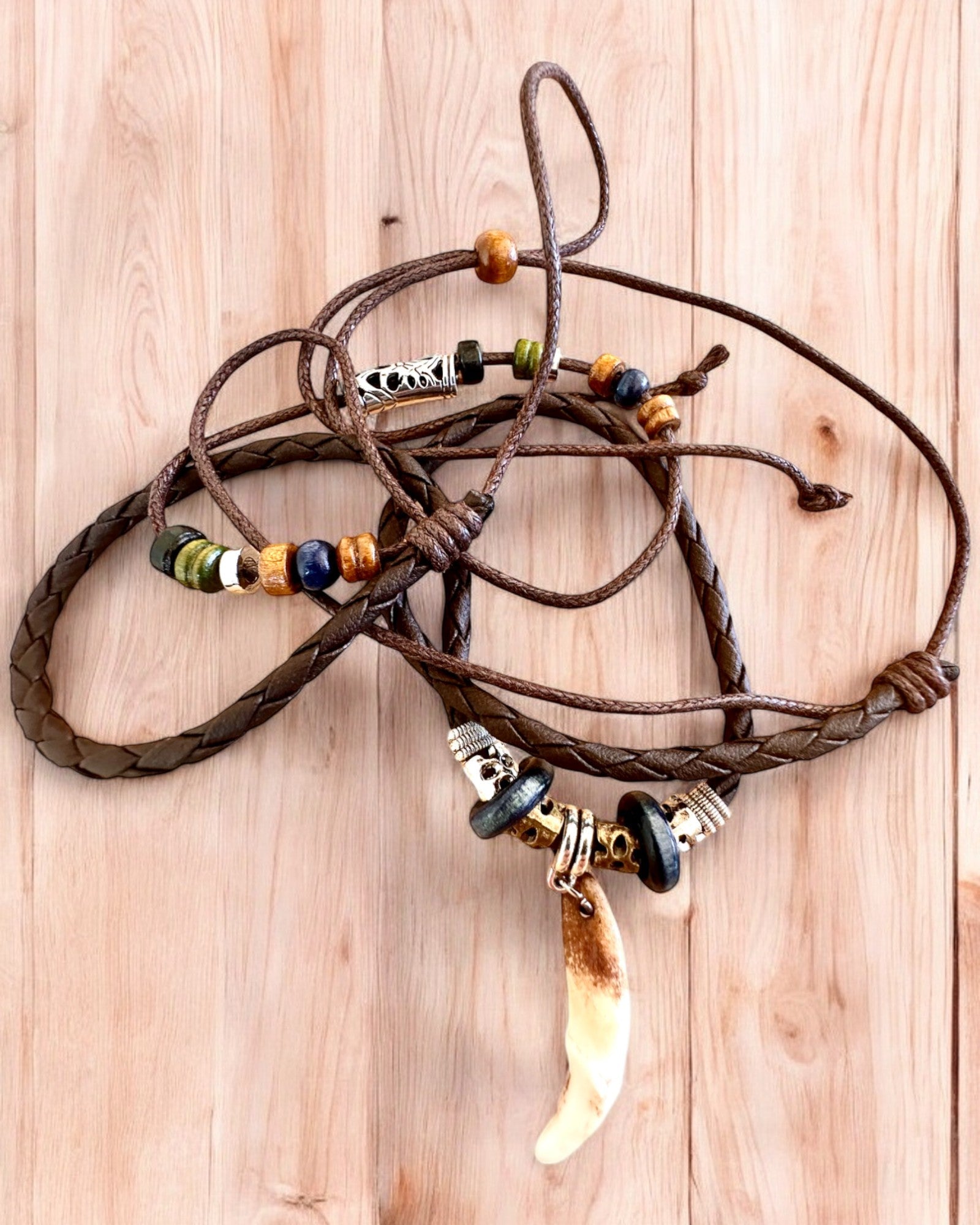 Вовчий Зуб - Намисто Сили - можливість персоналізації гравіюванням на подарунок