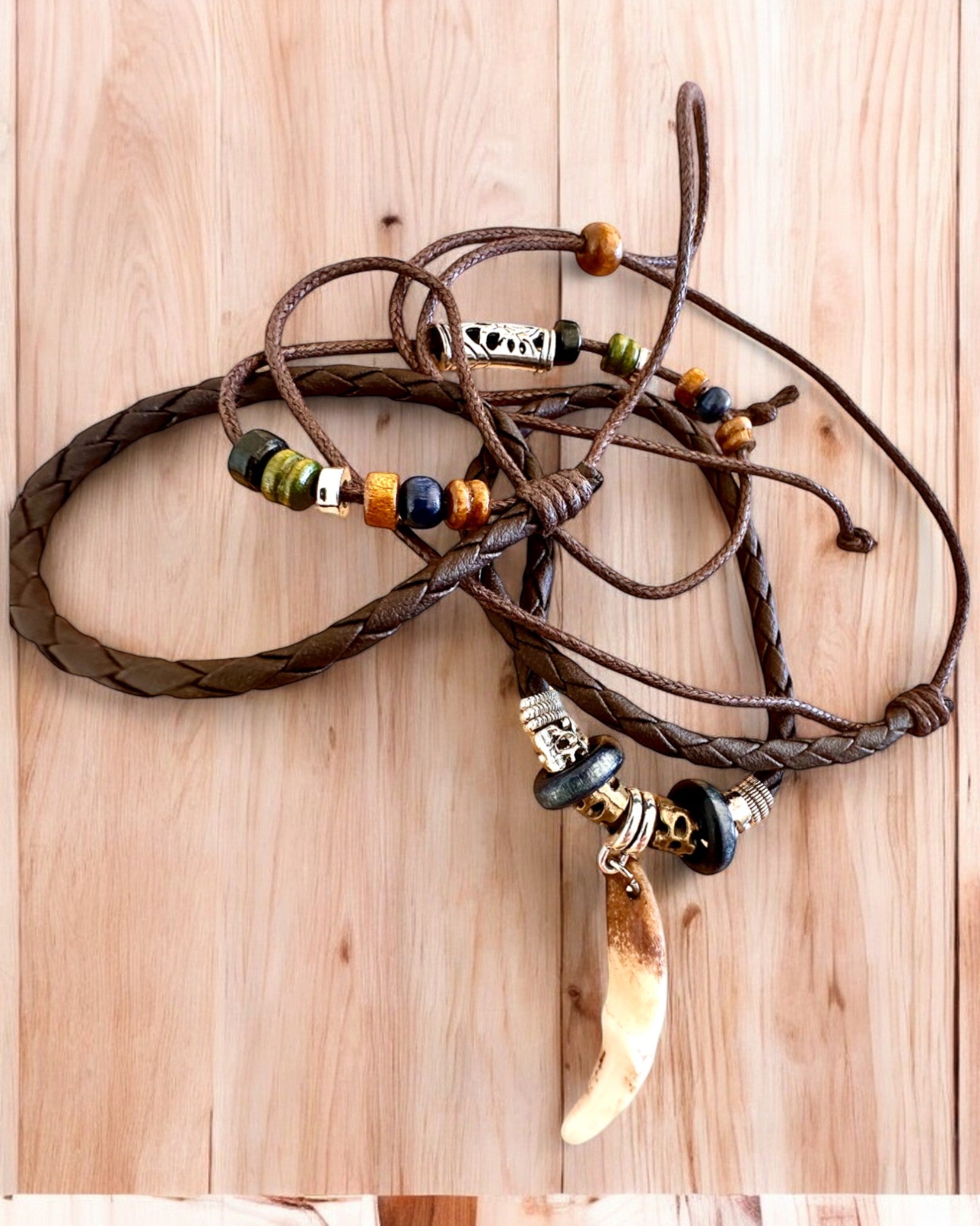 Вовчий Зуб - Намисто Сили - можливість персоналізації гравіюванням на подарунок