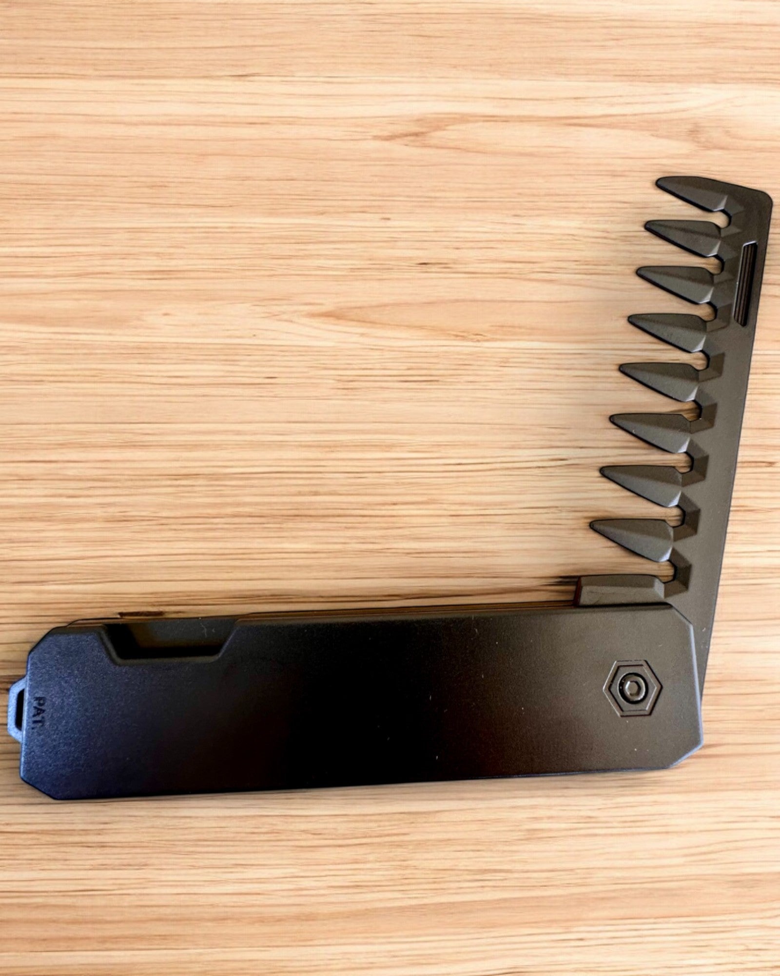 Comblok - Skládací multifunkční hřeben, možnost personalizace gravírováním jako dárek