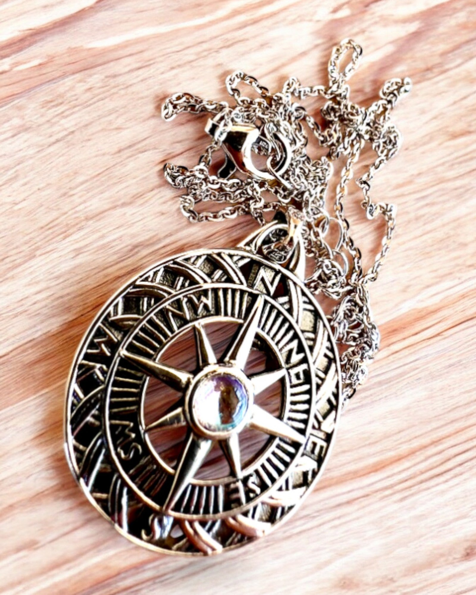 Амулет Астральної Подорожі – Срібний Намисто з Гравіюванням, персоналізація на подарунок