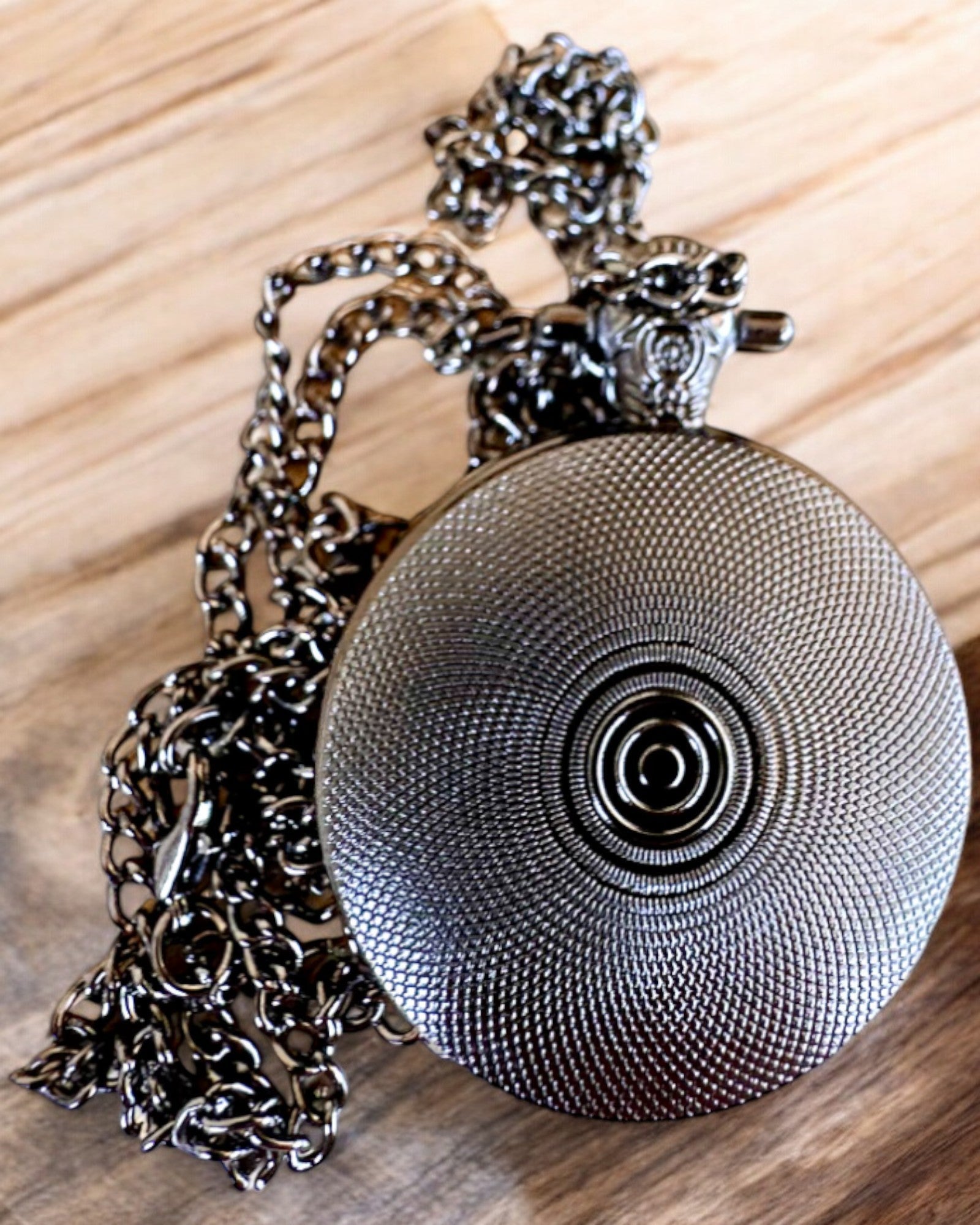 Кишеньковий годинник Роза Ночі, можливість персоналізації гравіюванням на подарунок