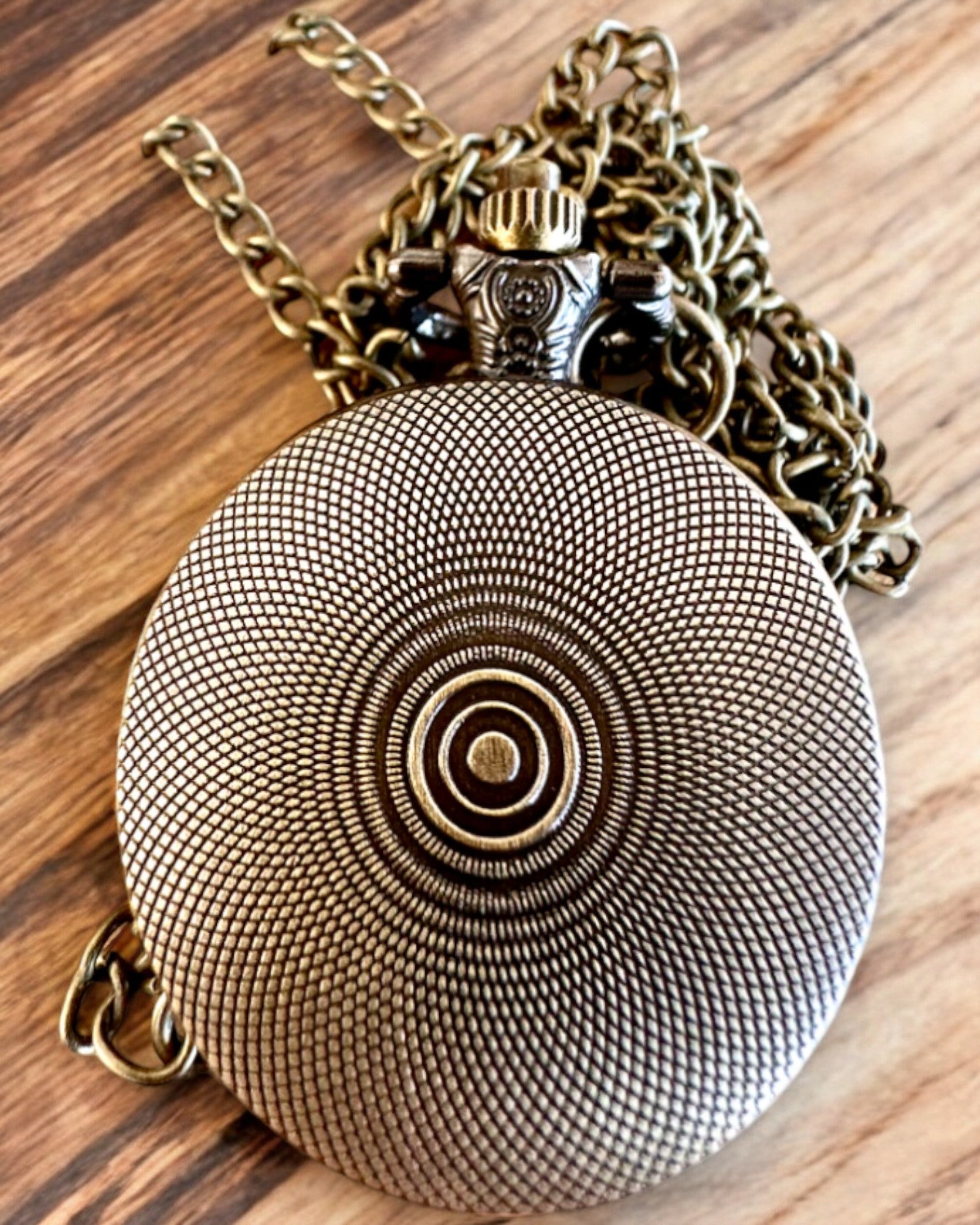 Ceas de buzunar retro „Stil motocicletă”, posibilitate de personalizare cu gravură pentru cadou