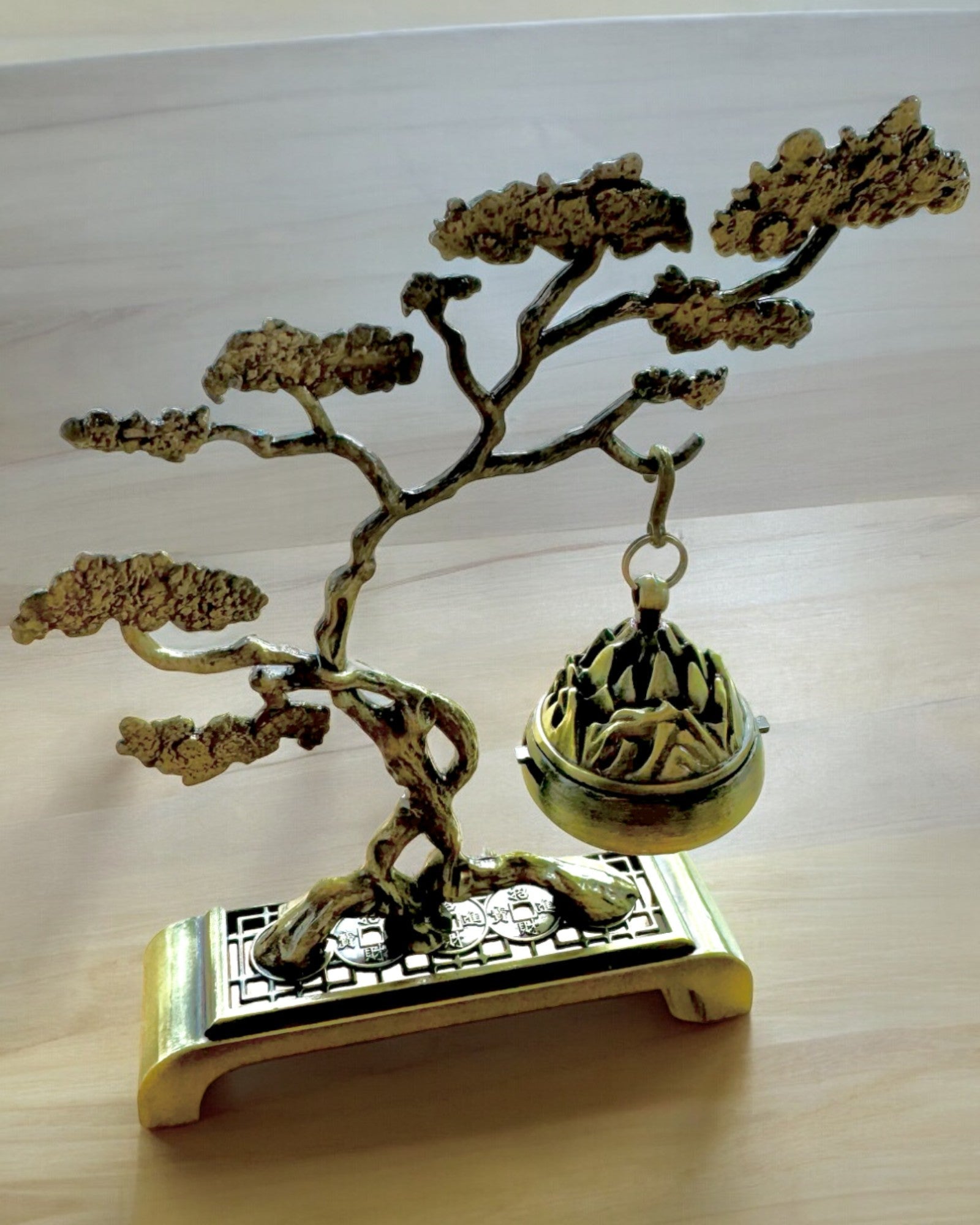 Elegants metāla bonsai vīraka turētājs - iespēja personalizēt ar gravējumu dāvanai