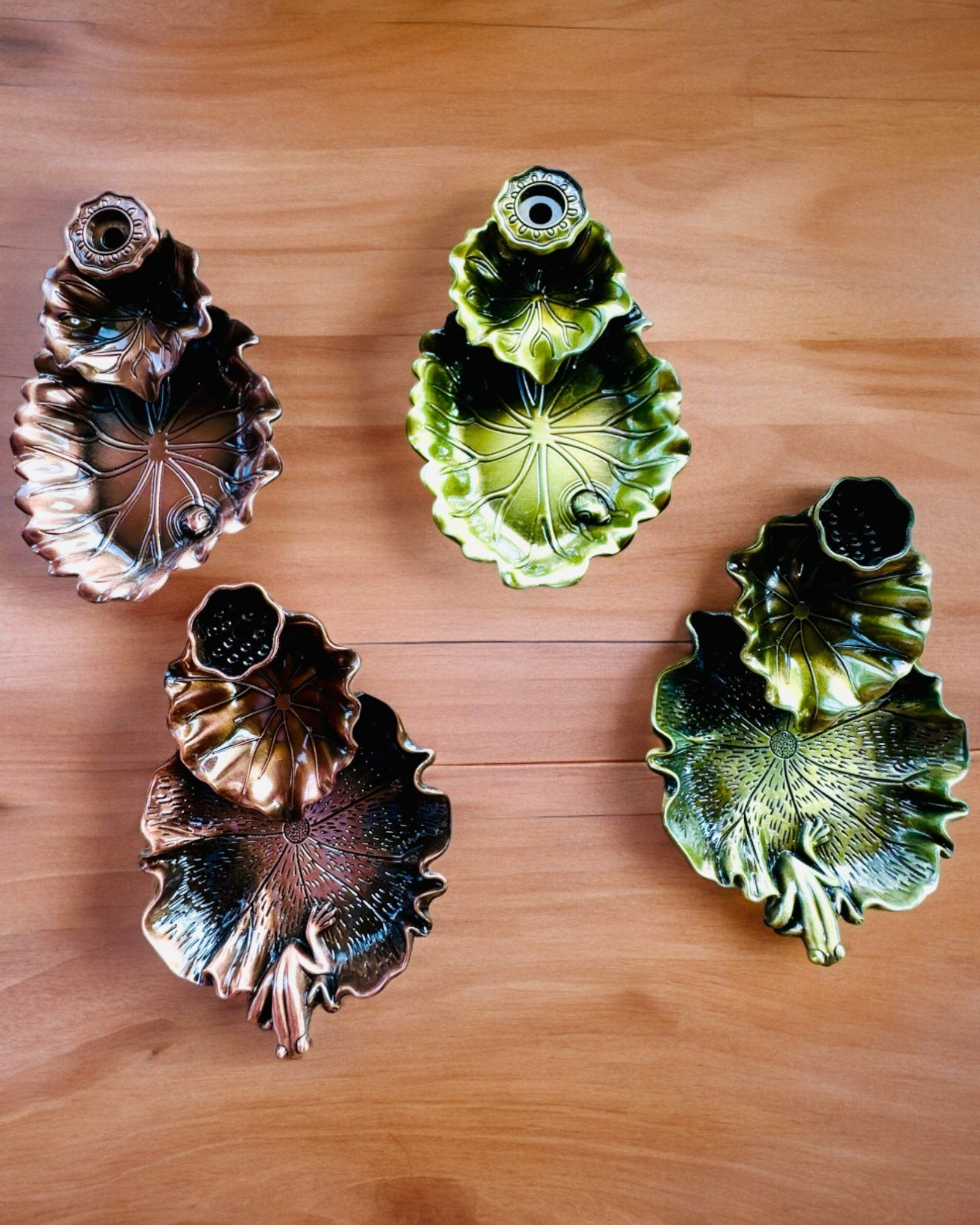 Elegantni metalni držač za tamjan u obliku lotosovog lista - 4 varijante na izbor, mogućnost personalizacije gravurom za poklon