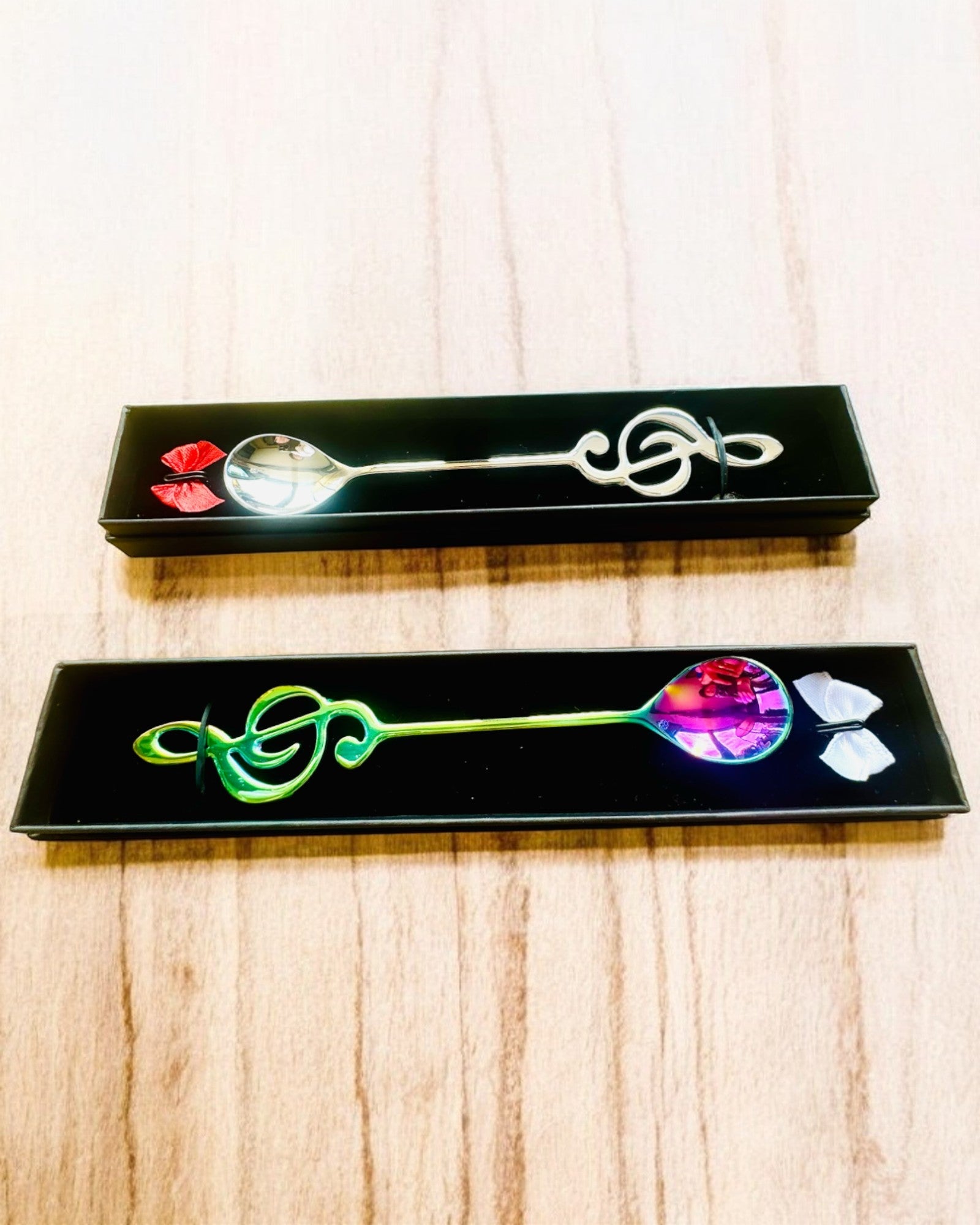 Cucharita Elegante con Clave de Sol – Personalizada para regalo, 2 variantes de color a elegir