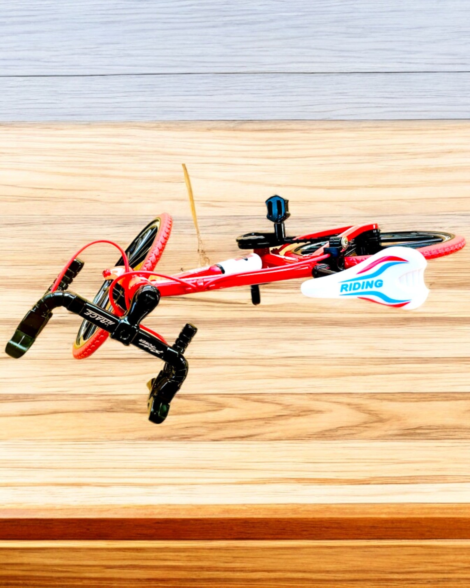 Мініатюрна металева модель червоного велосипеда "SpeedMaster" з персоналізацією гравіюванням на подарунок, 2 кольорові варіанти