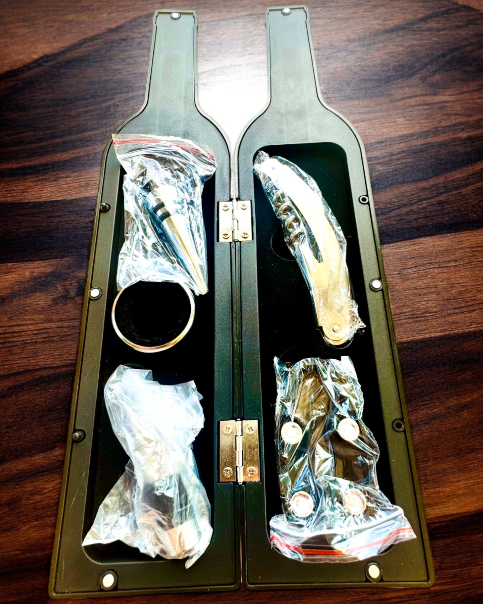 Set de vin "Sommelier's Delight" - posibilitate de personalizare cu gravură pentru cadou