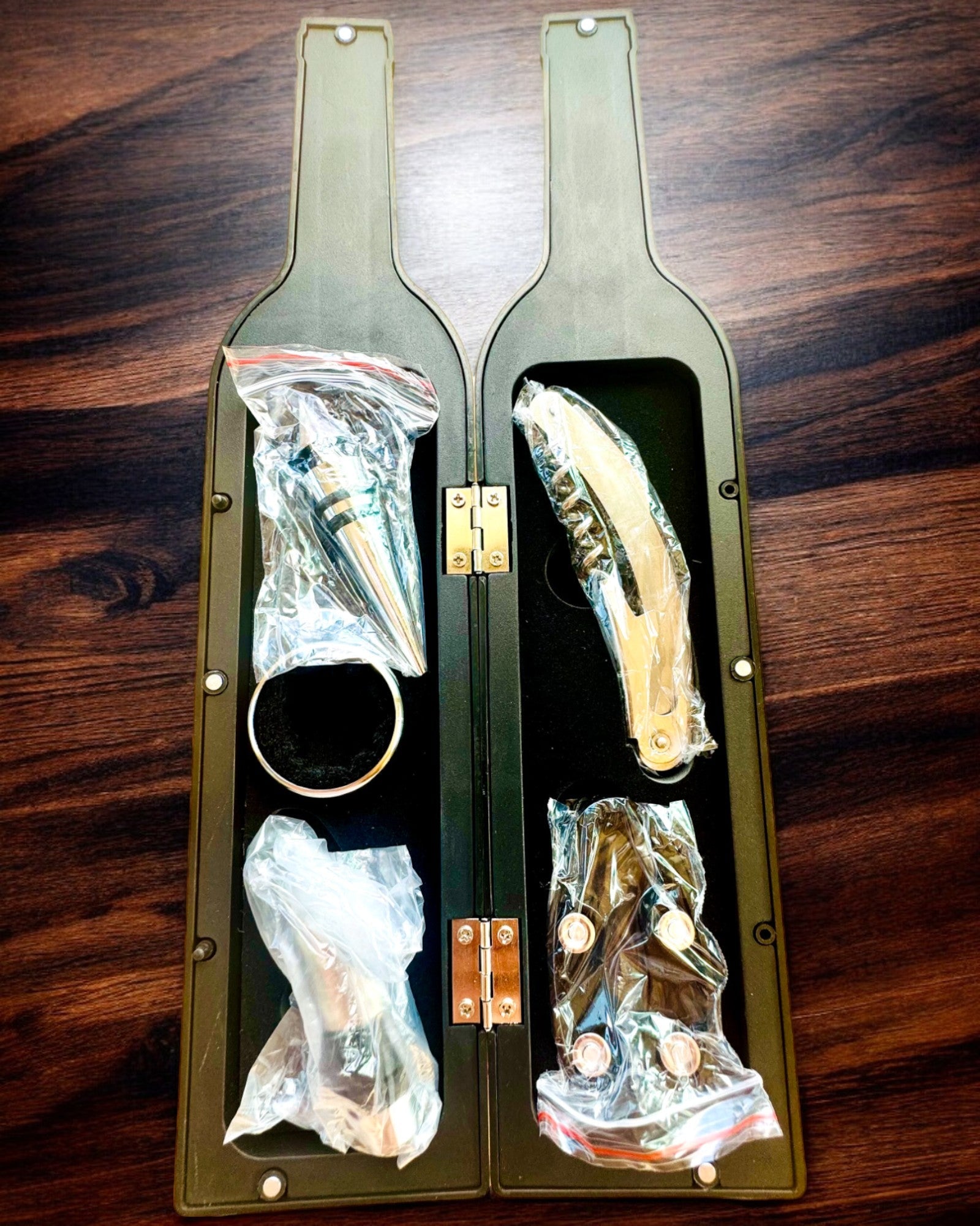 Set de vin "Sommelier's Delight" - posibilitate de personalizare cu gravură pentru cadou