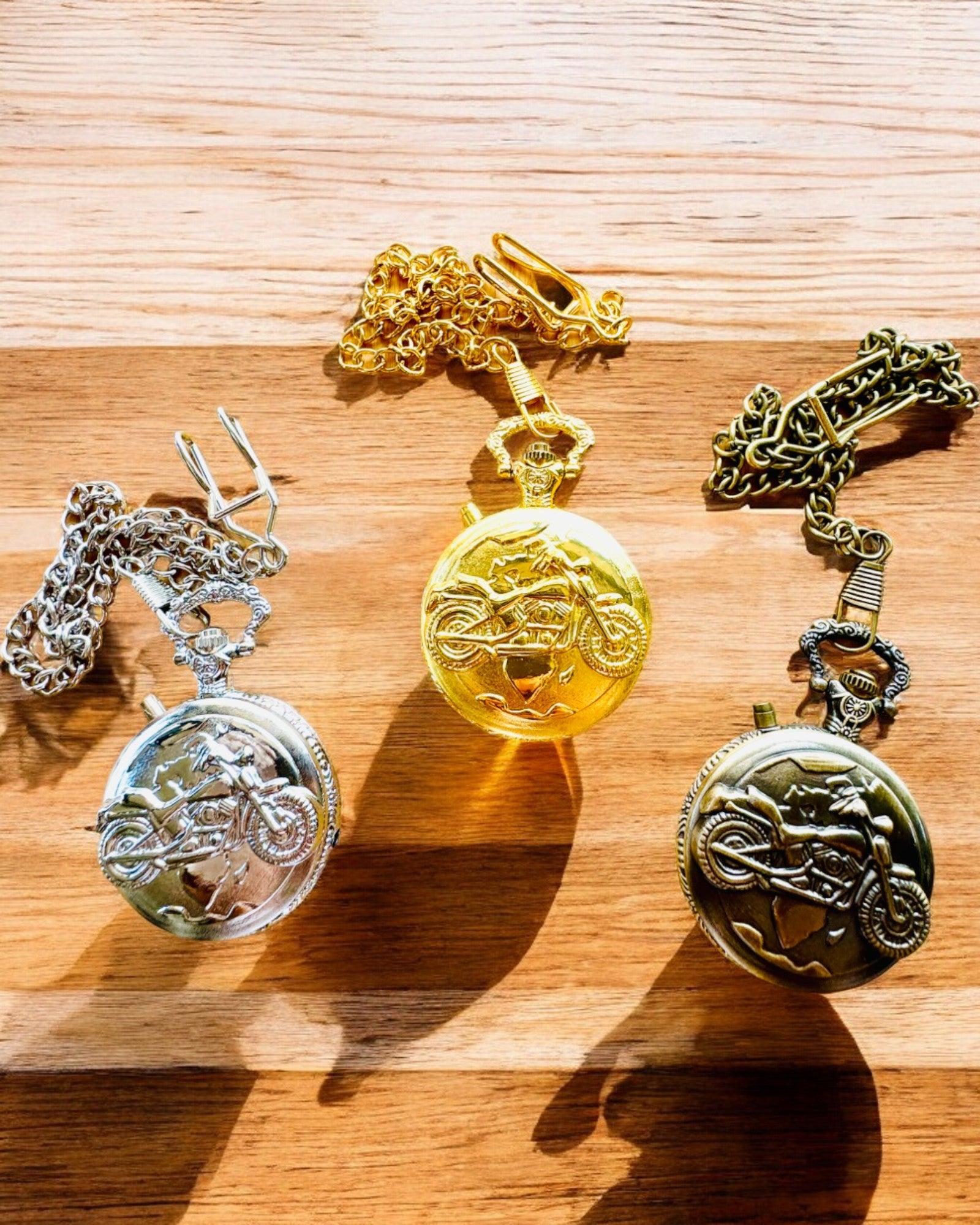 Pocket Watch "Motocyklowy Elegancik 2" – Engraving for a gift, 3 color variants