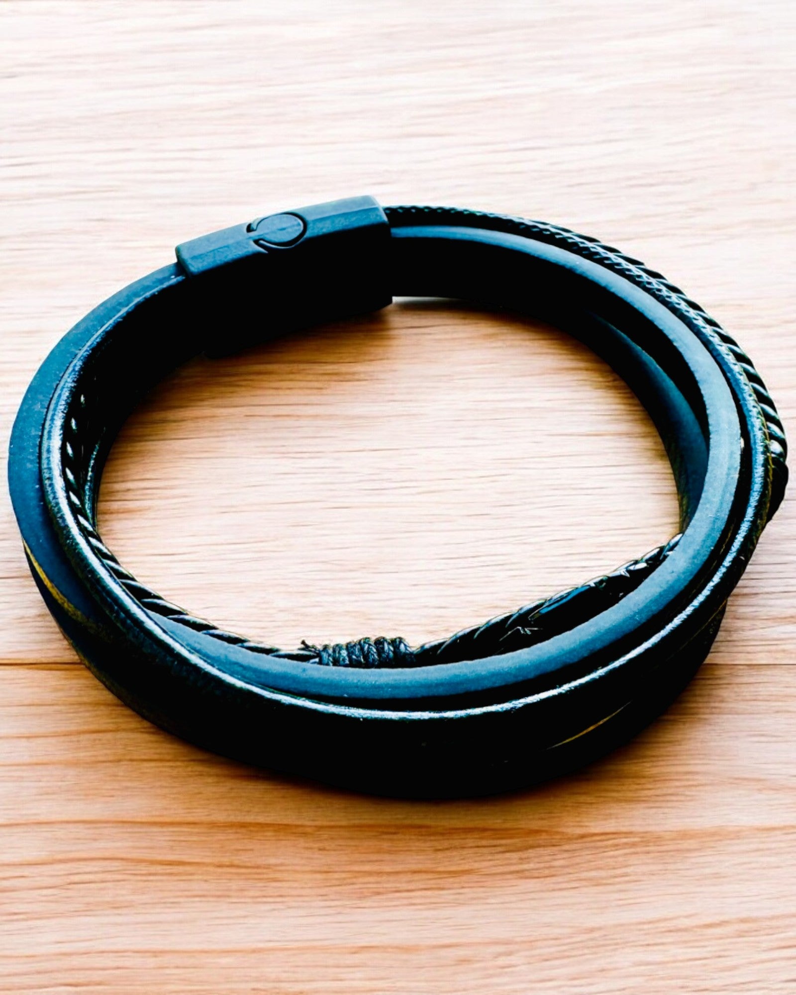 Браслет "Orzeł" з можливістю гравіювання, 3 кольорові варіанти