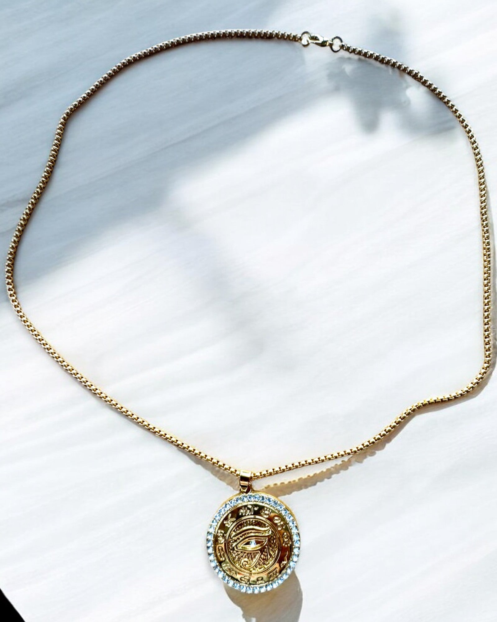 Амулет Сили "Око Ра", можливість персоналізації гравіюванням на подарунок