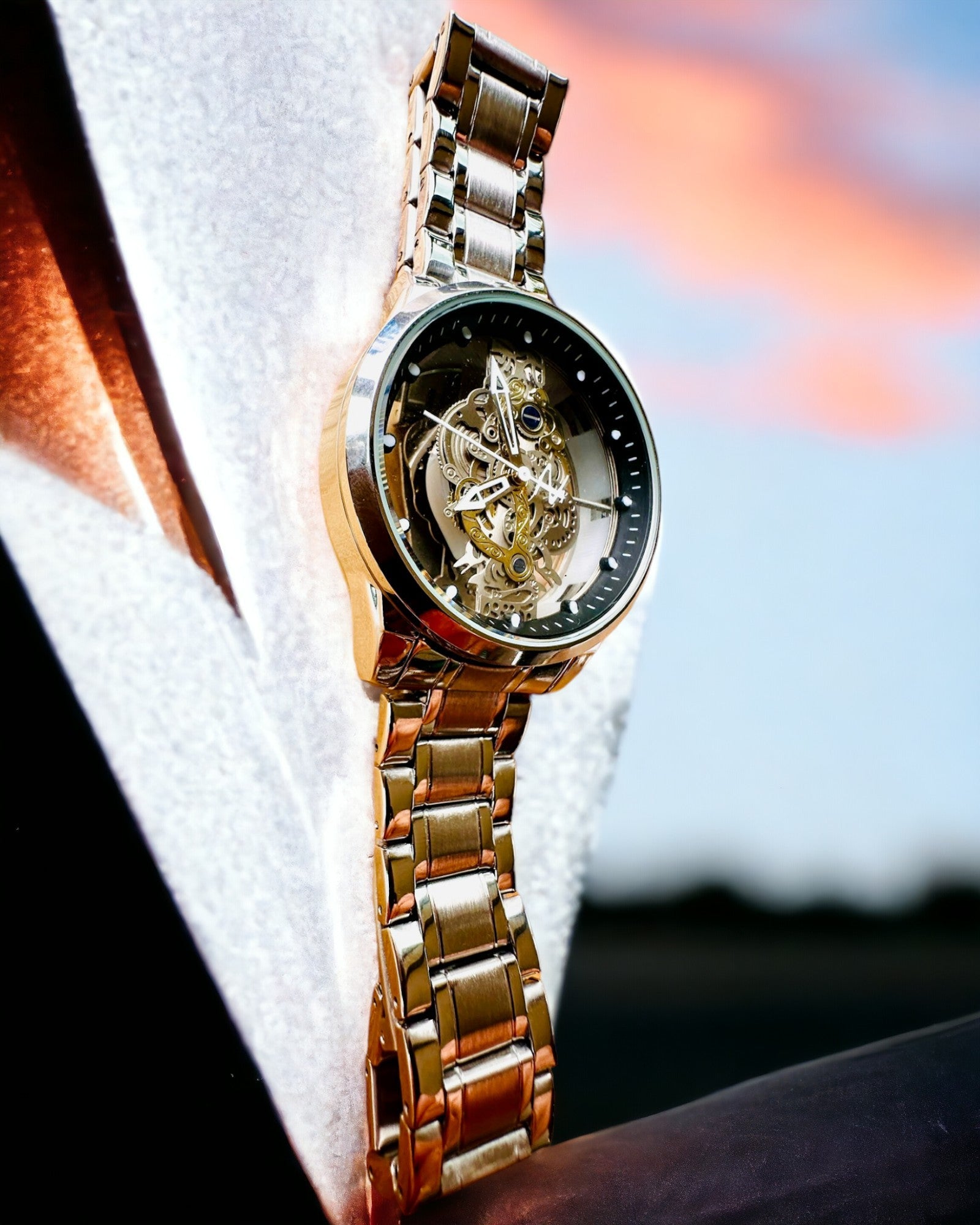 Elegantní pánské hodinky KIMSDUN Prestige Transparentní Mechanismus a Sportovní Elegance, možnost personalizace gravírováním