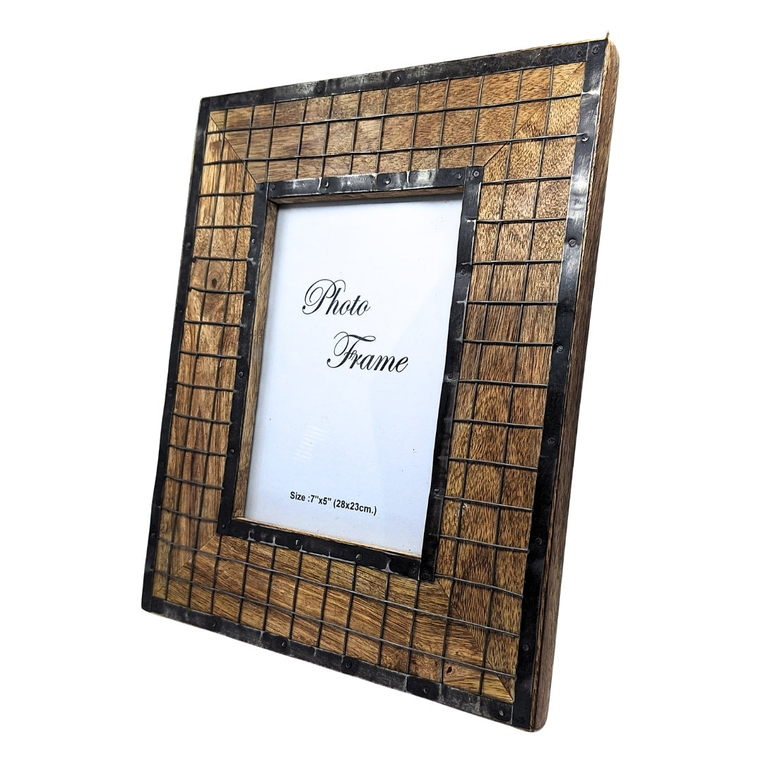 Wooden Photo Frame - photo size 13 x 18 cm - A-1639