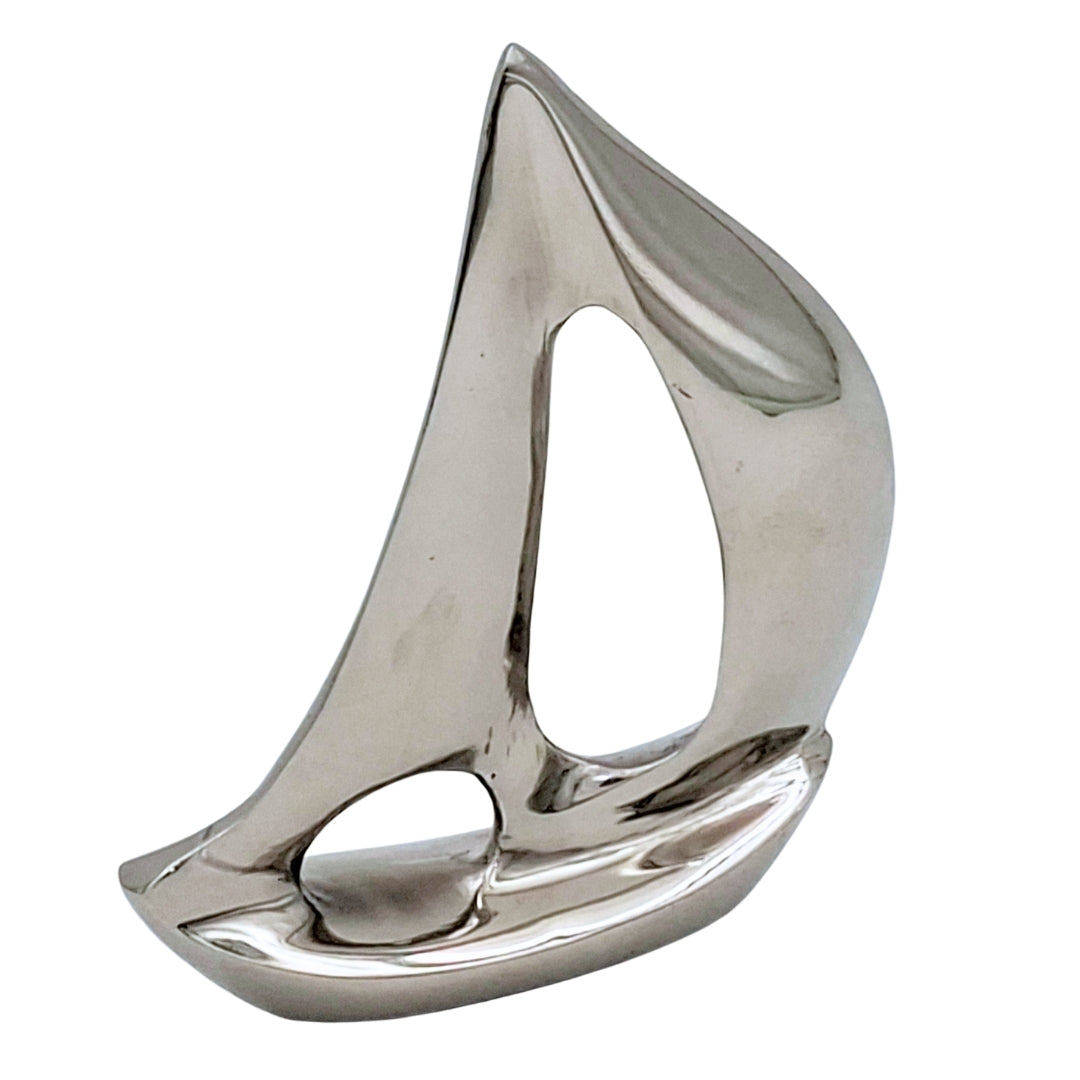 Elegantní stříbrná hliníková jachta 12,5 cm s možností gravírování