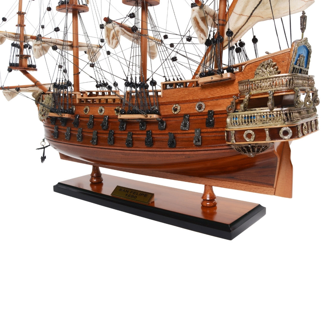 Exkluzivní model plachetnice San Felipe s rozvinutými plachtami - SF45R