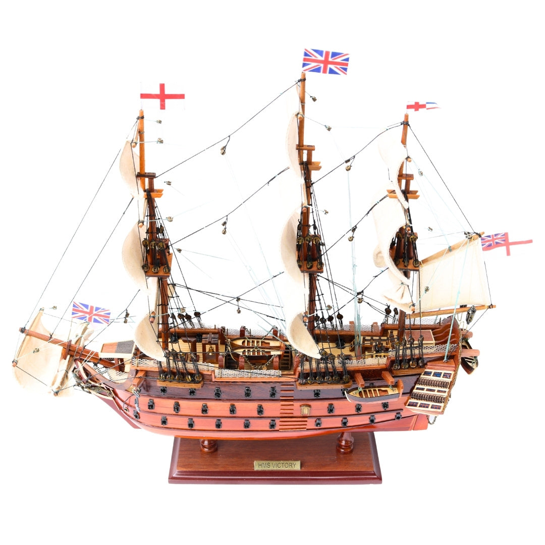 Assembled 54 cm HMS Victory sailing ship model - Handmade replica with the option of personalization by engraving - Ideal gift for sailing enthusiasts - High quality, elegant wooden base