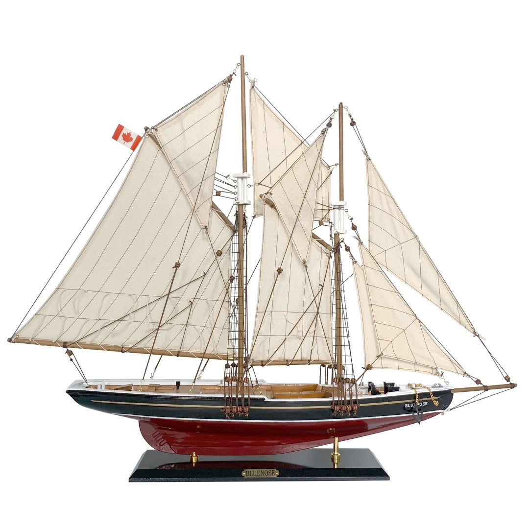 Model plachetnice Bluenose 80cm - BL80