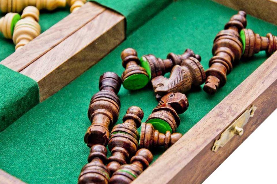 Wooden Magnetic Chess Set - Strategy Game - G201Z