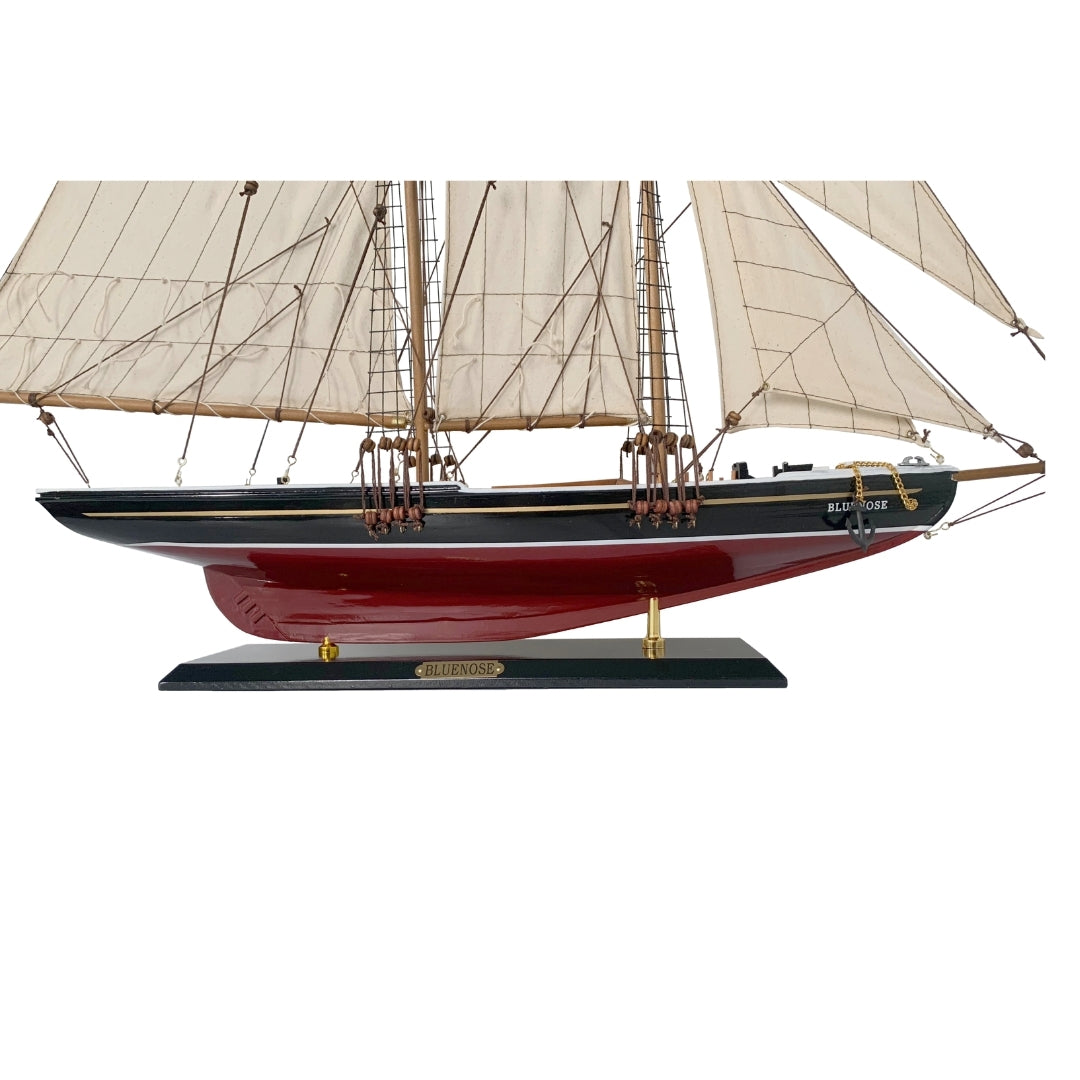 Model plachetnice Bluenose 80cm - BL80