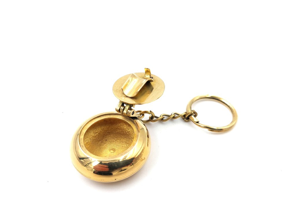 Ashtray Keychain 1073