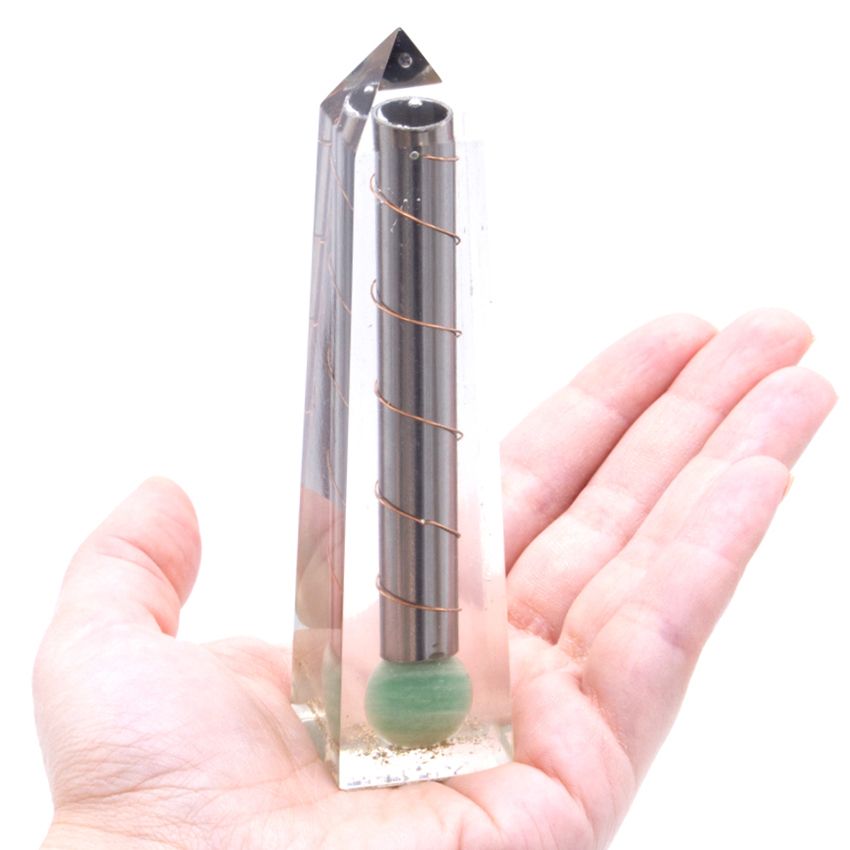 Orgonitový obelisk síly se zeleným aventurínem