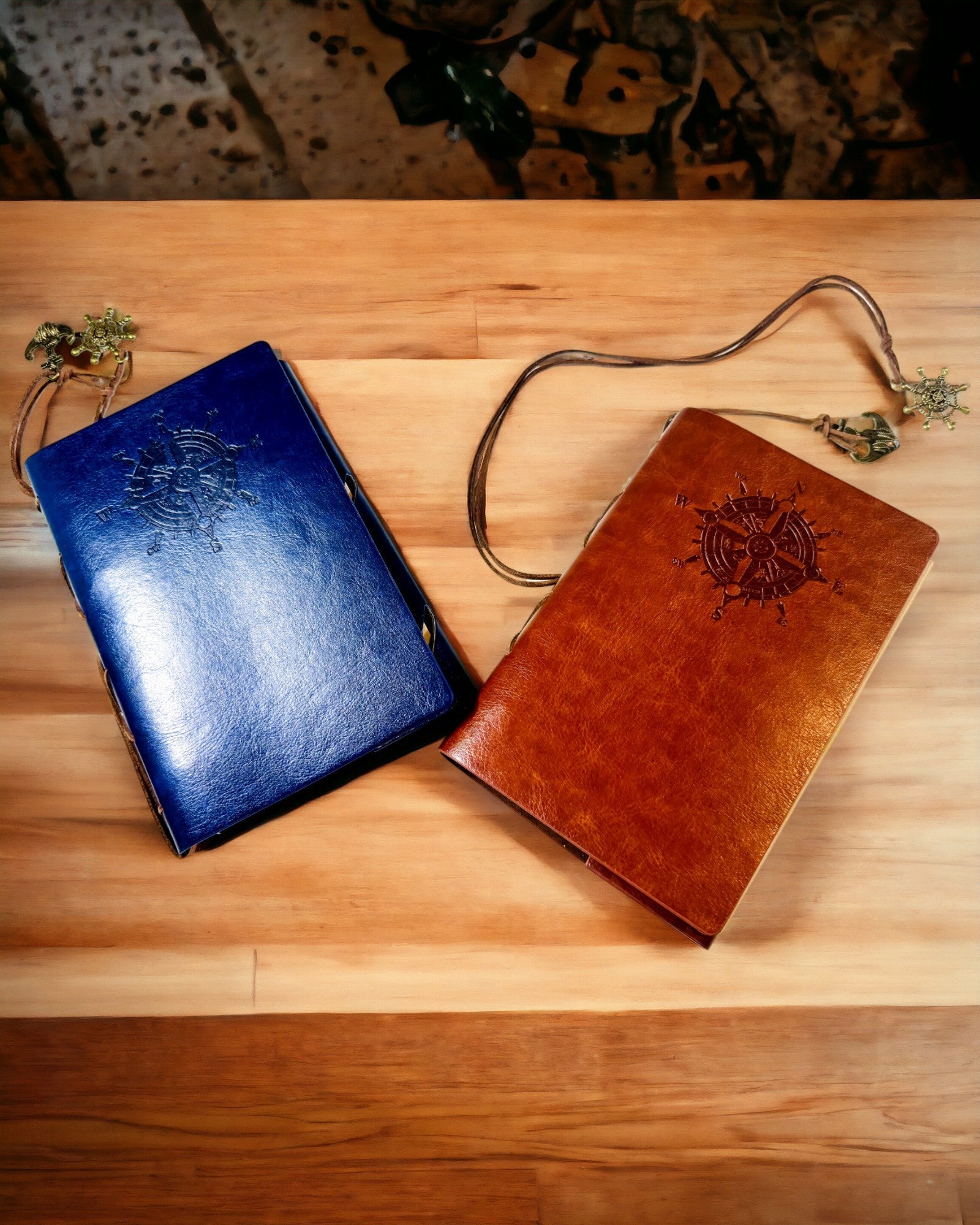 Vintage Pomorski Notepad A6 ili A7 veličina - s Motivom Kompasa i Ležajnim Stranicama - Dostupan u raznim Bojama, mogućnost graviranja