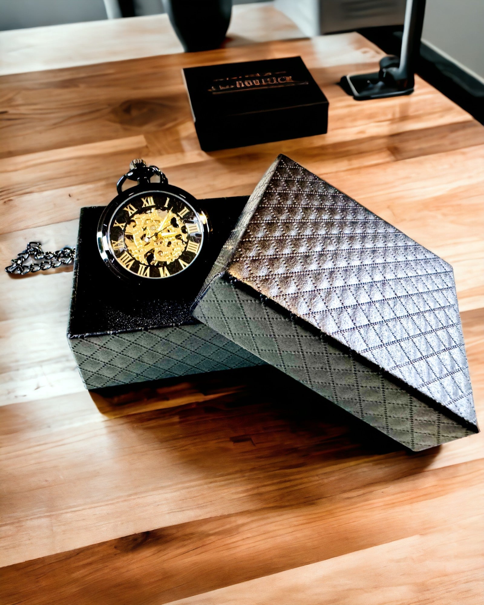 Механічний кишеньковий годинник у ретро стилі, водонепроникний, напівавтоматичний - колір чорний - ідеальний для подарунка, гравірування