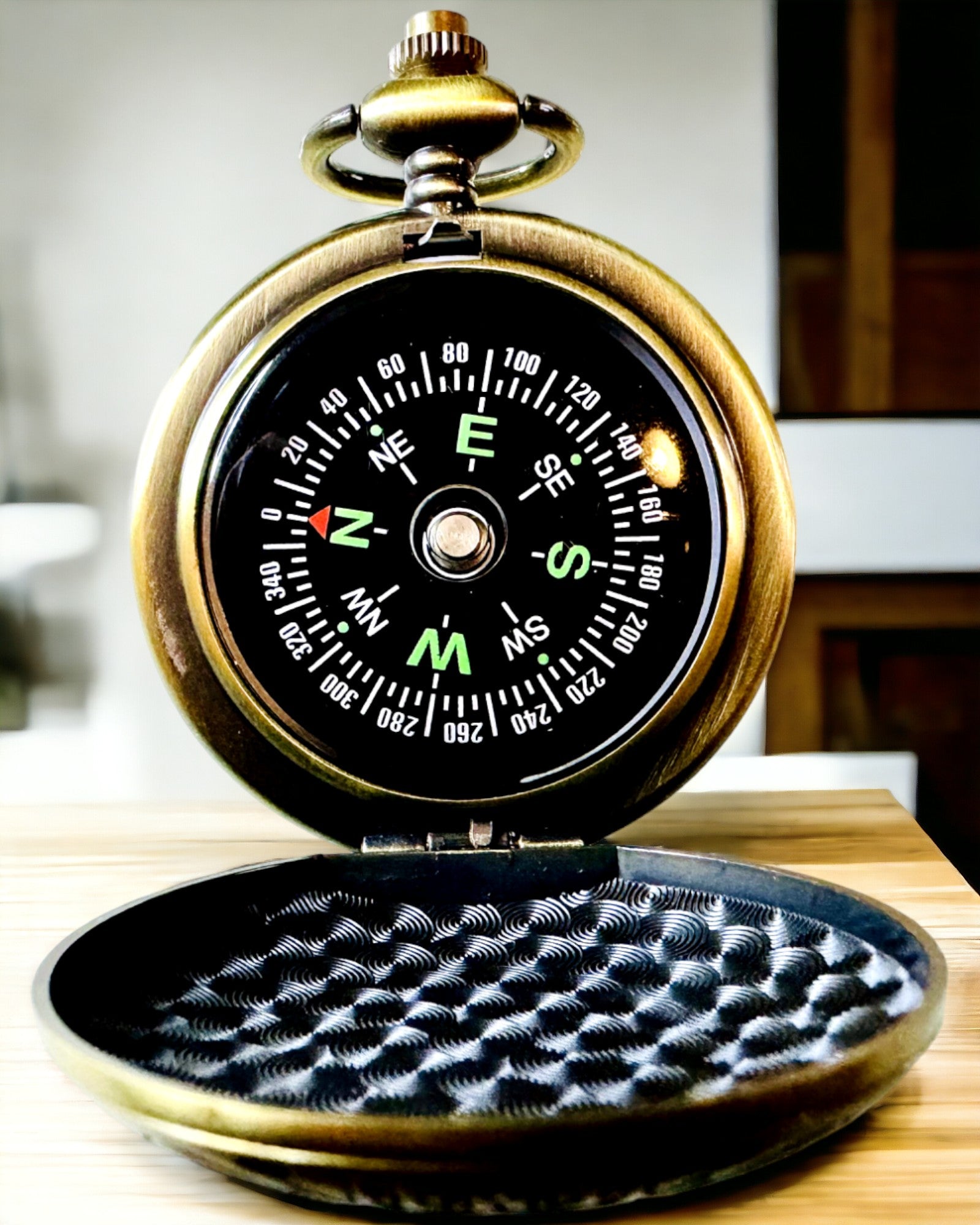 Kompas de buzunar Retro cu Motiv New York – Busolă Multifuncțională, Elegantă cu Imaginea Statuii Libertății