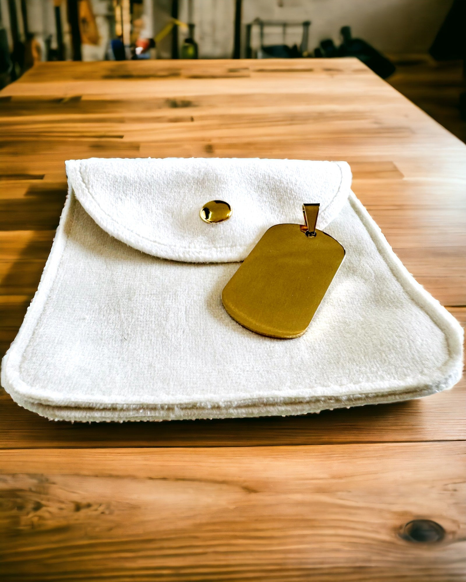 Військовий Кулон з Гравіюванням - Ретро Стиль у Різних Кольорах