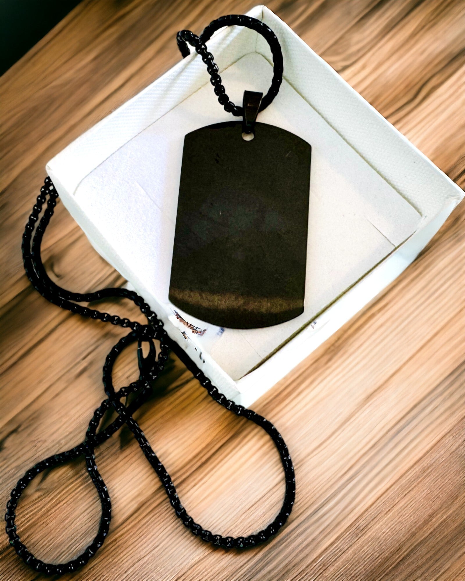 Colier cu Dog Tag „Trei Nuante de Stil” - Placă de Identificare - Pandantiv Elegant din Oțel Inoxidabil cu Opțiune de Gravare