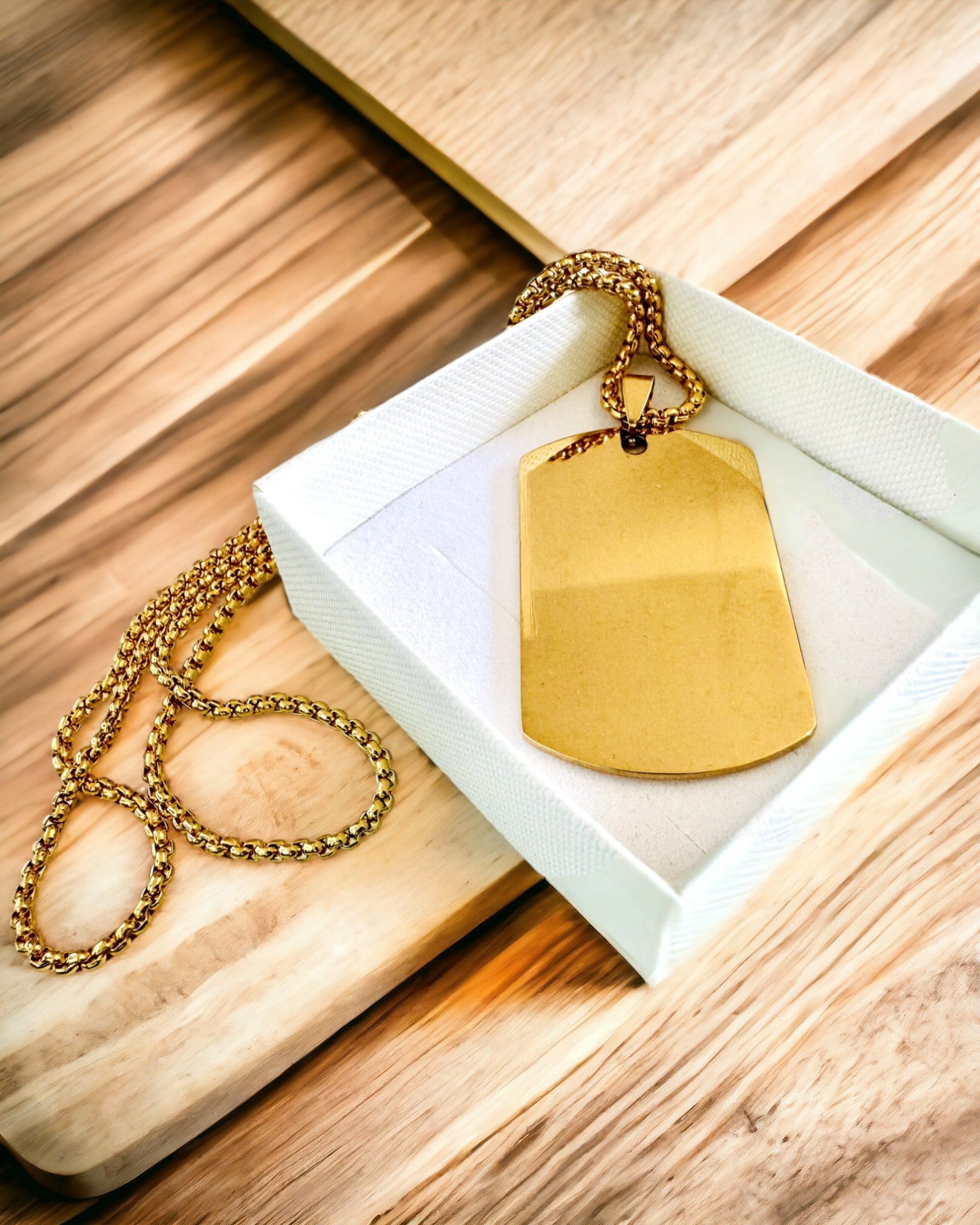 Colier cu Dog Tag „Trei Nuante de Stil” - Placă de Identificare - Pandantiv Elegant din Oțel Inoxidabil cu Opțiune de Gravare