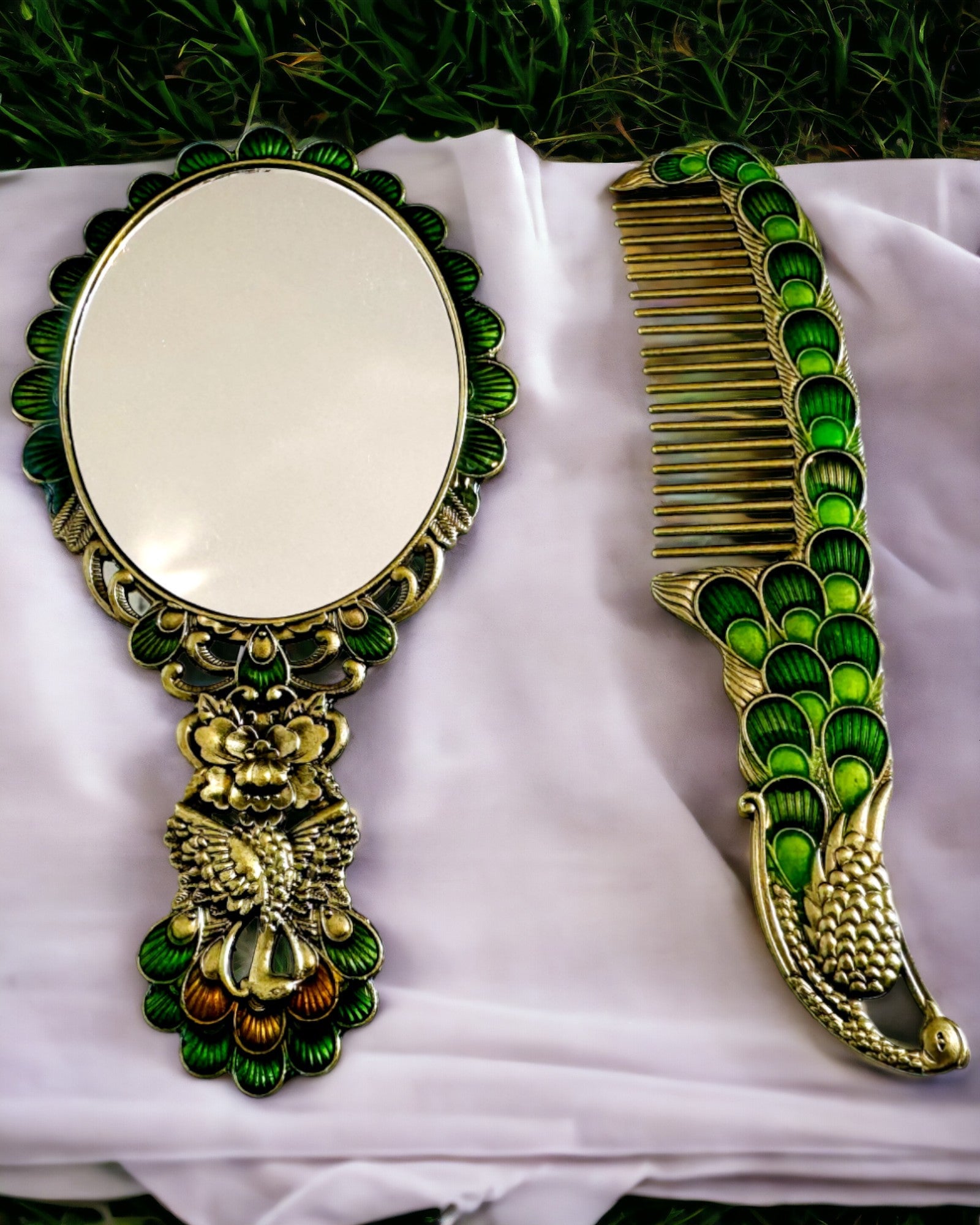 Vintage Set with Mirror and Comb in Peacock Motif - Decorative Cosmetic Accessories