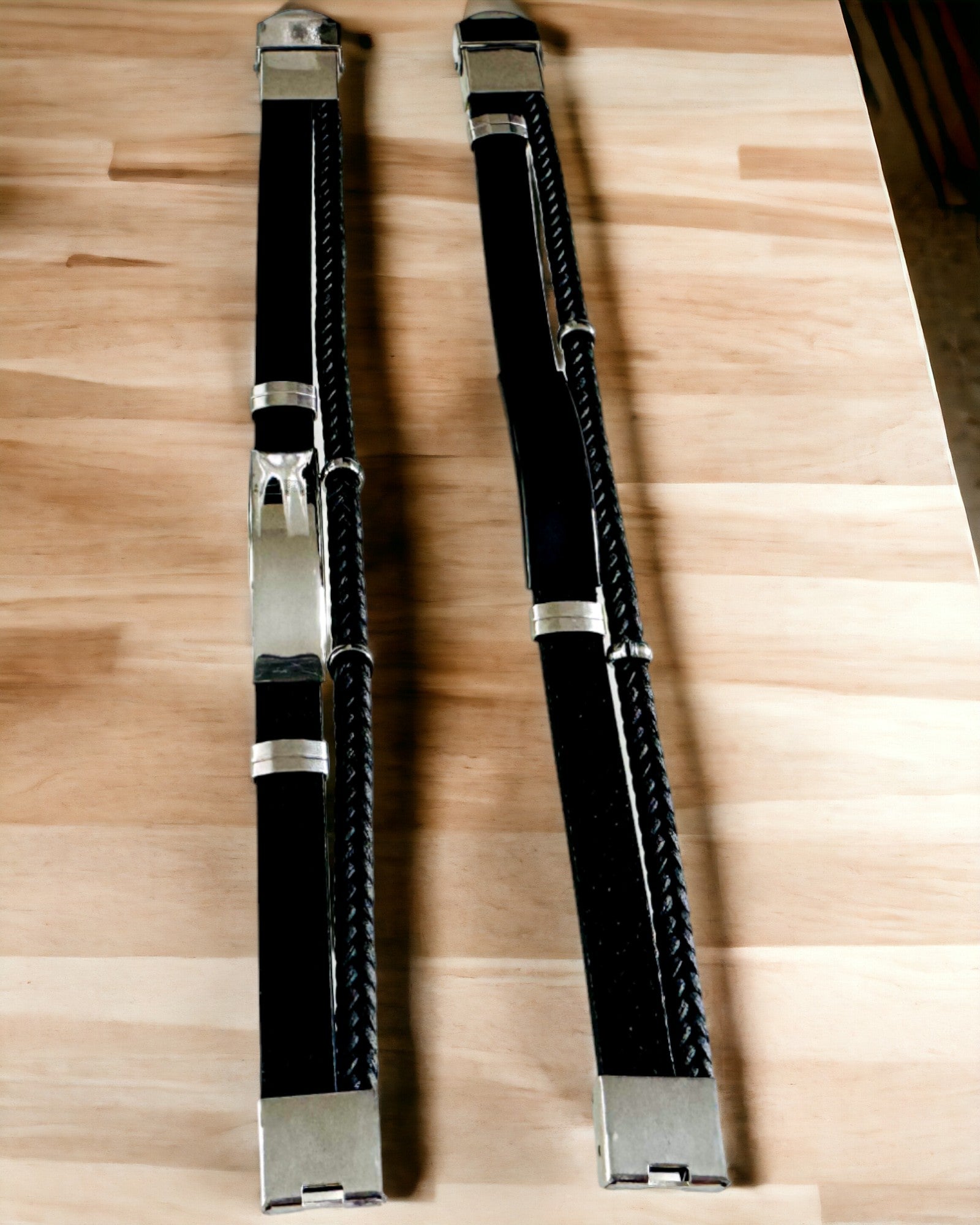 Чоловічий браслет з PU шкіри та нержавіючої сталі з можливістю гравіювання – доступний у двох кольорових варіантах